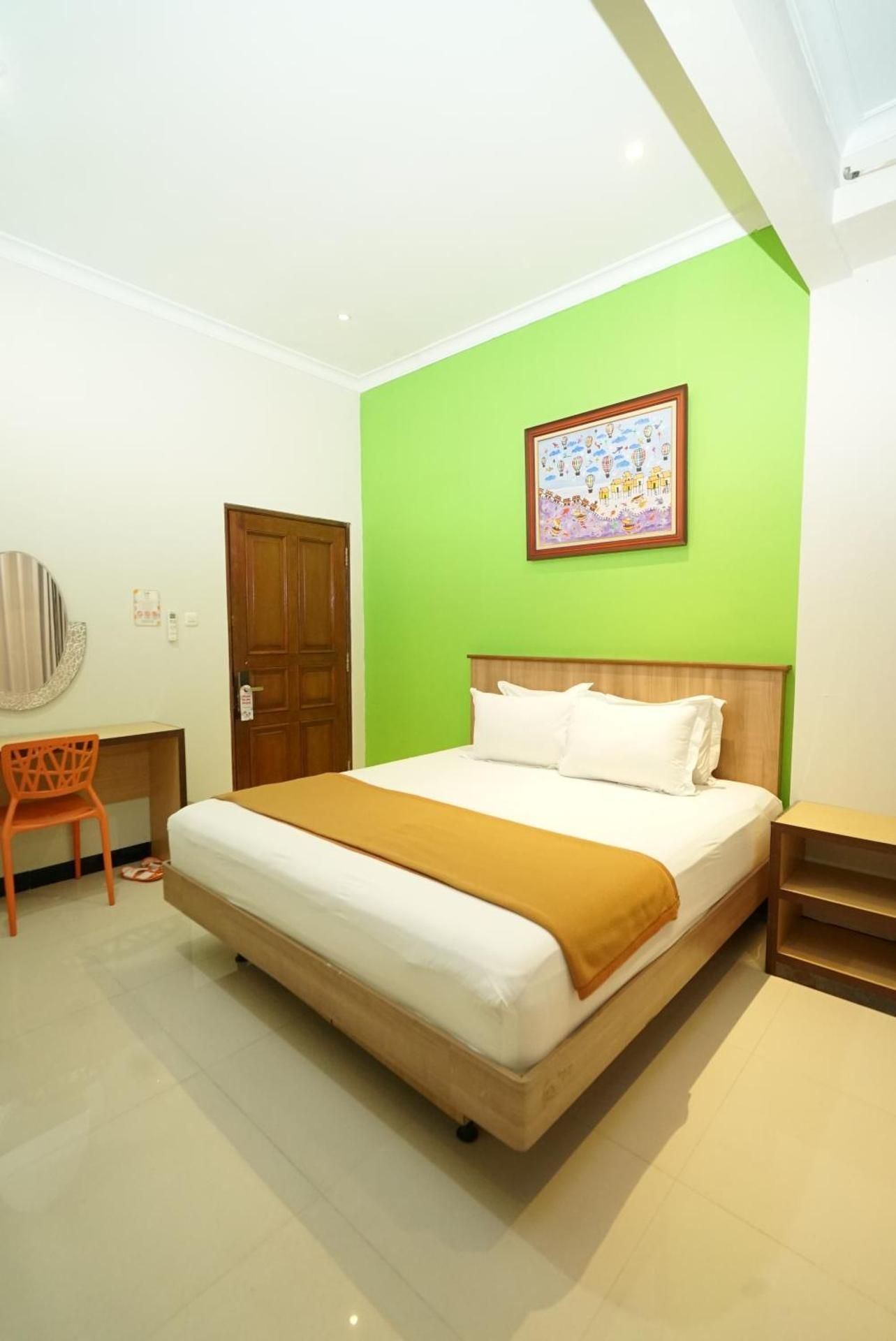 Queen Room