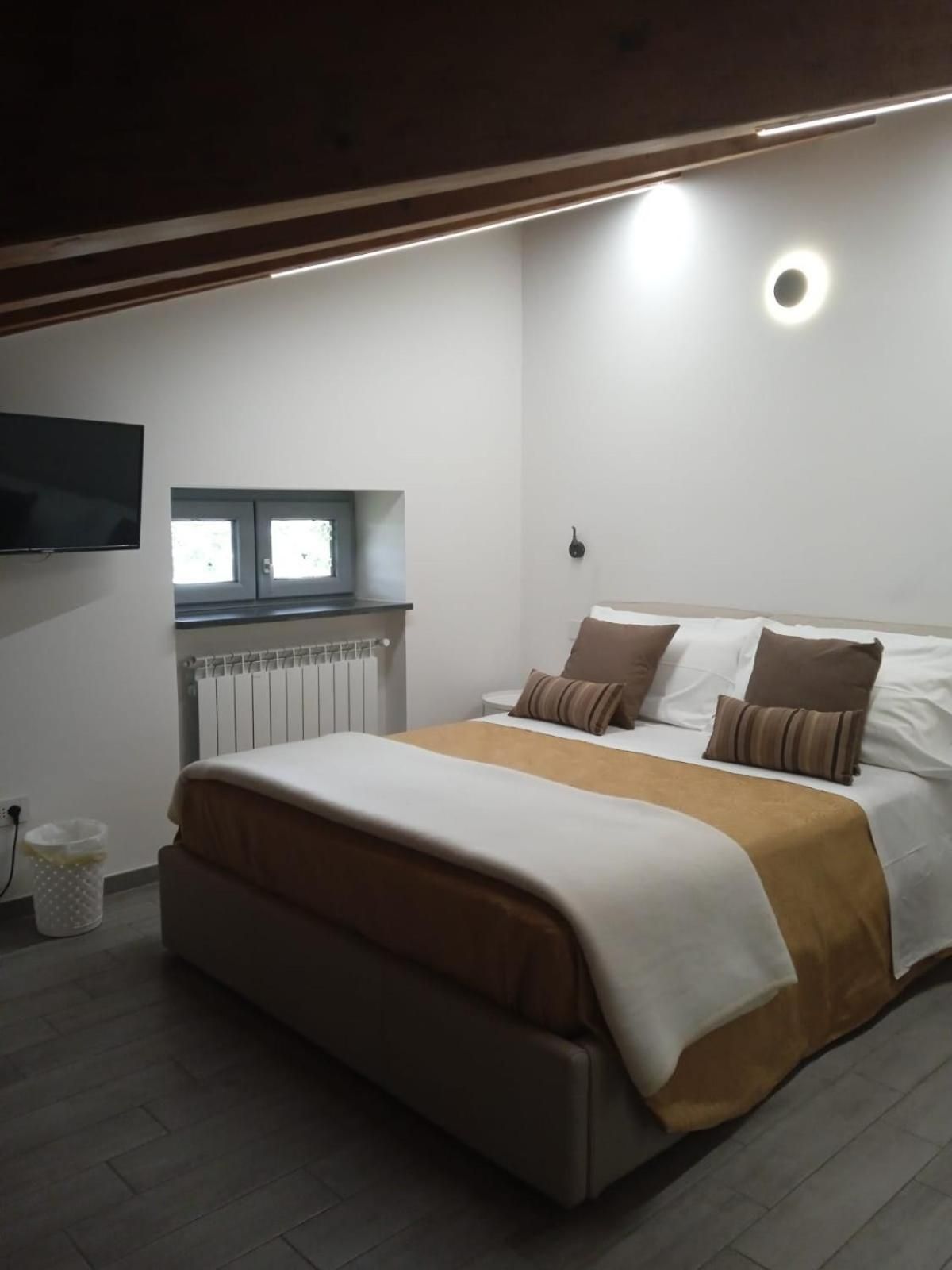 Large Double Room