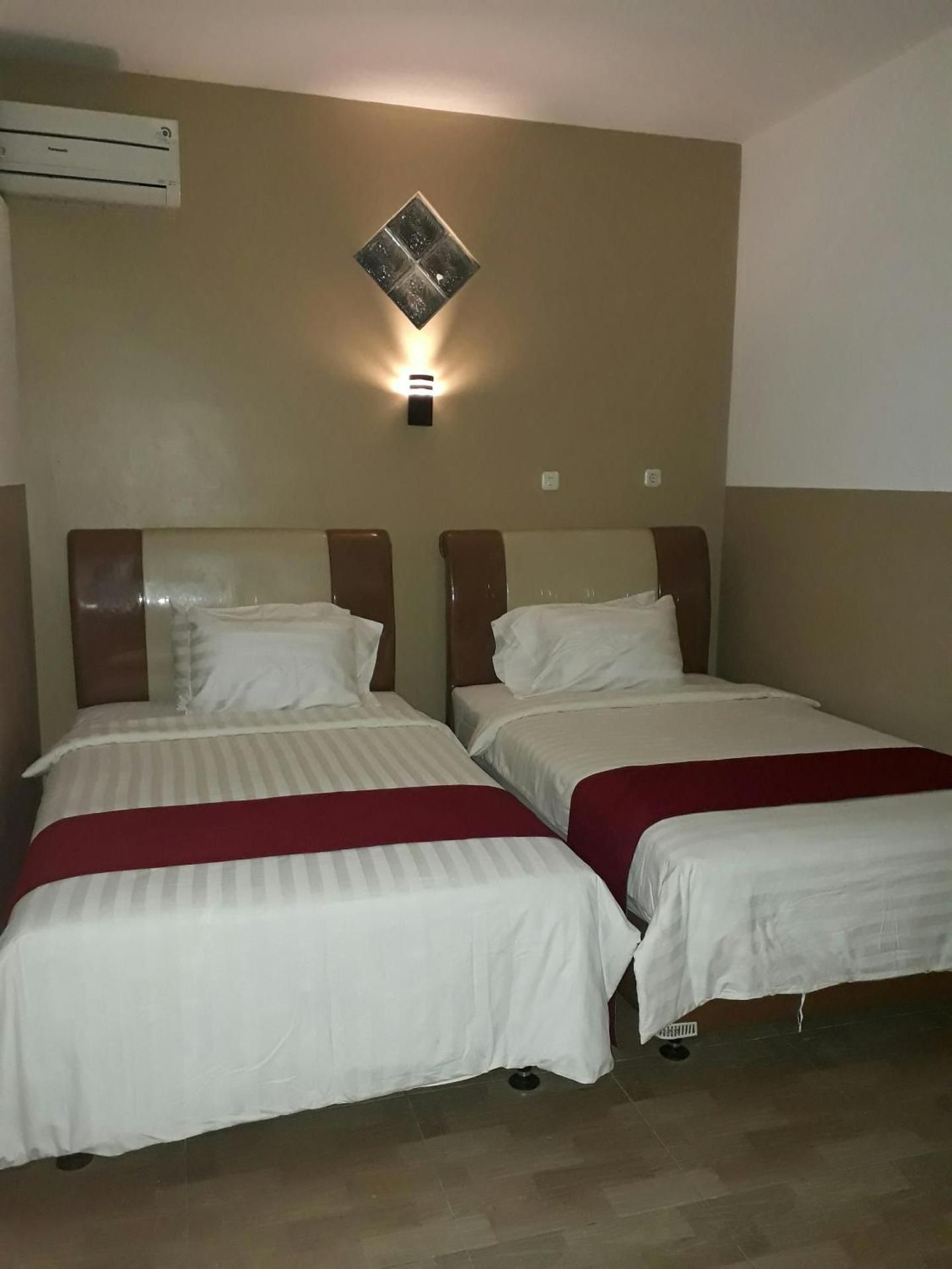 Deluxe Double or Twin Room with Mountain View