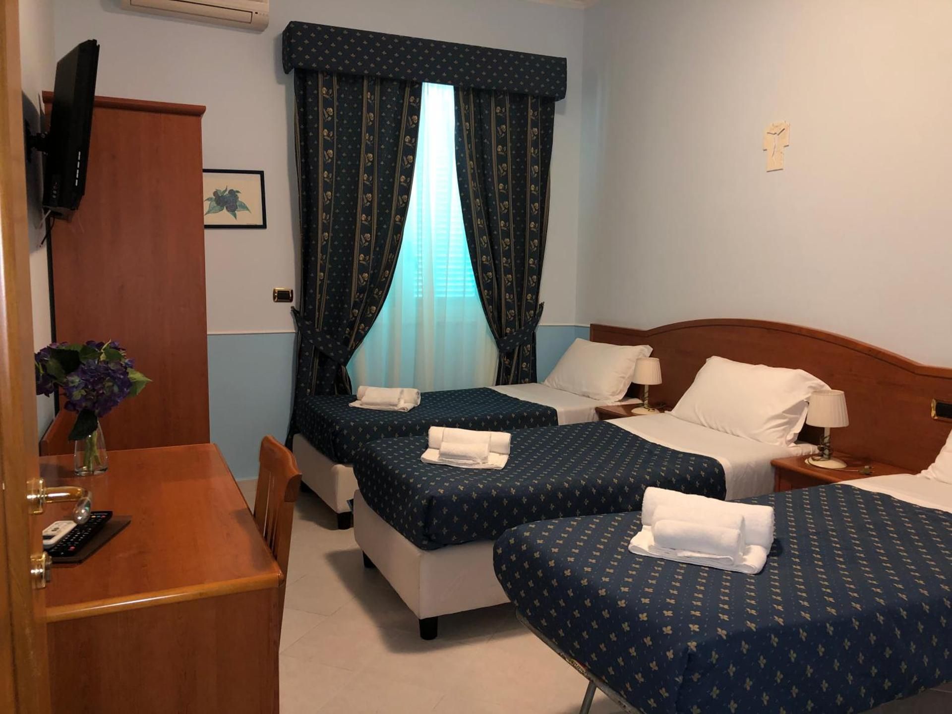 Villa Julia Triple Room with Garden View