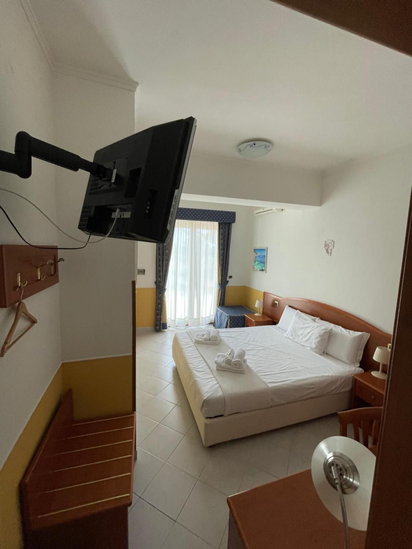 Villa Julia Double Room with Sea View 2