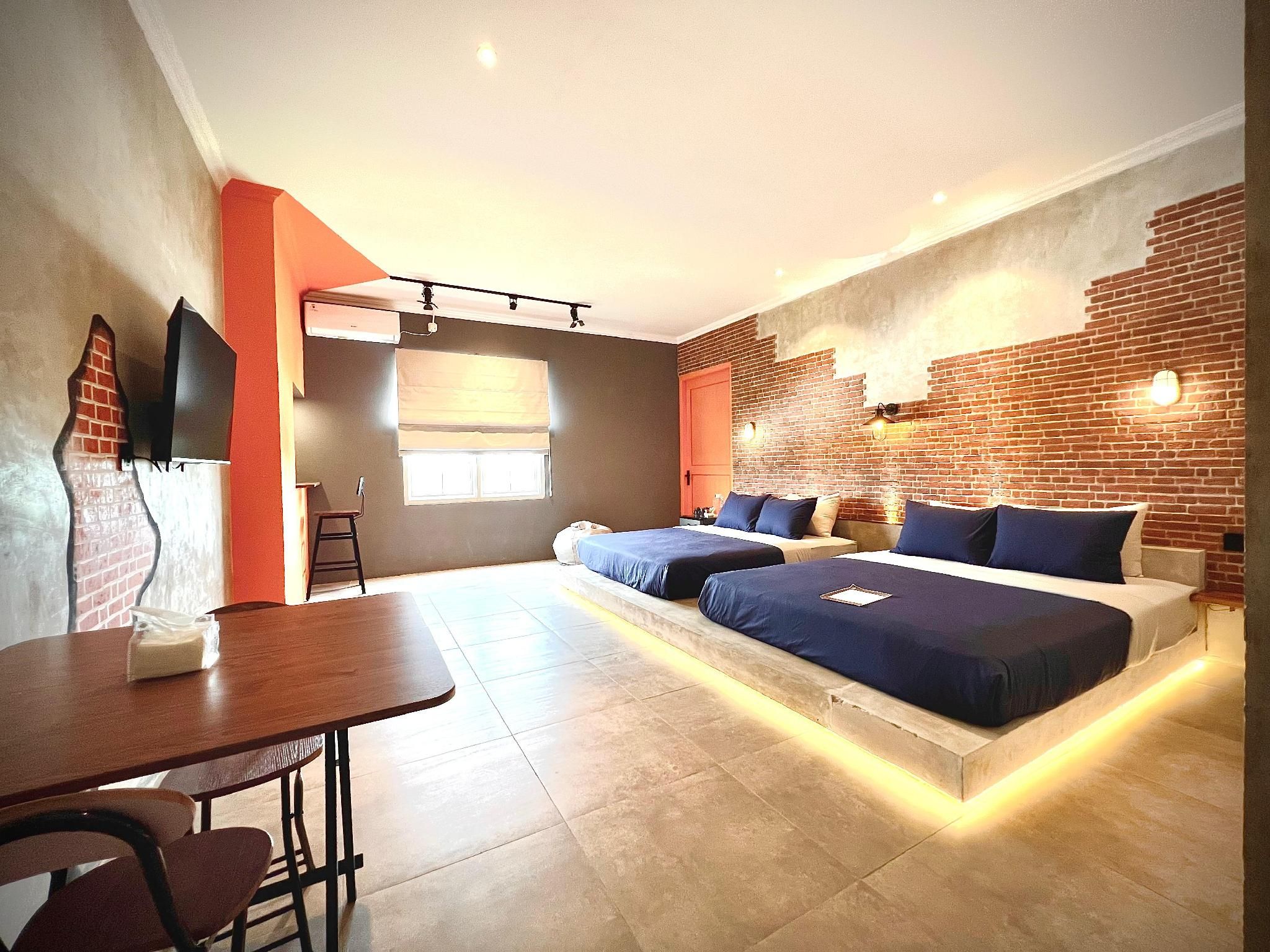 The Arcadia Plus Room