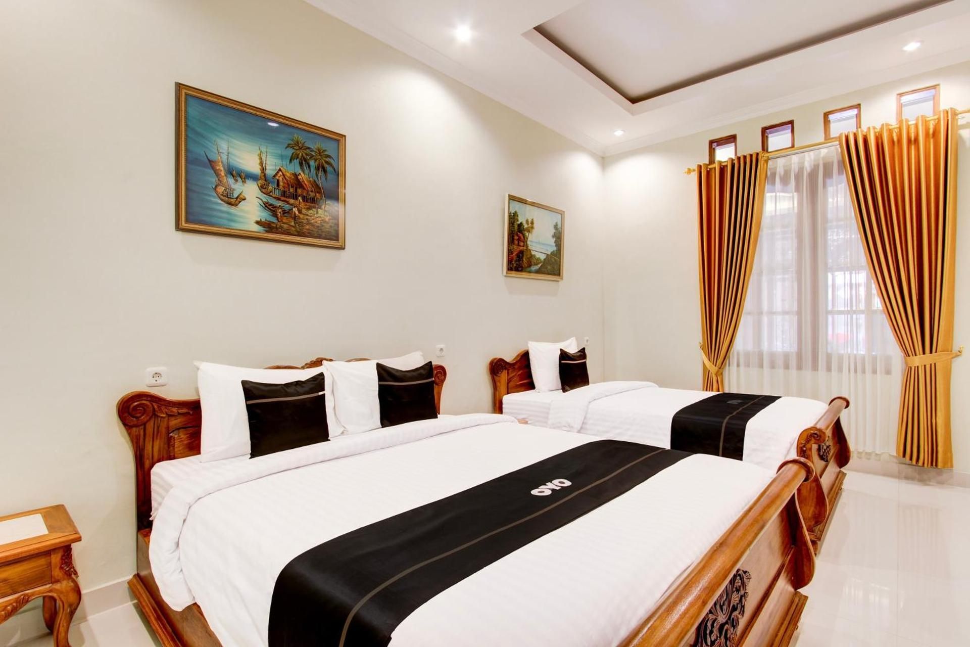 Suite Family Room