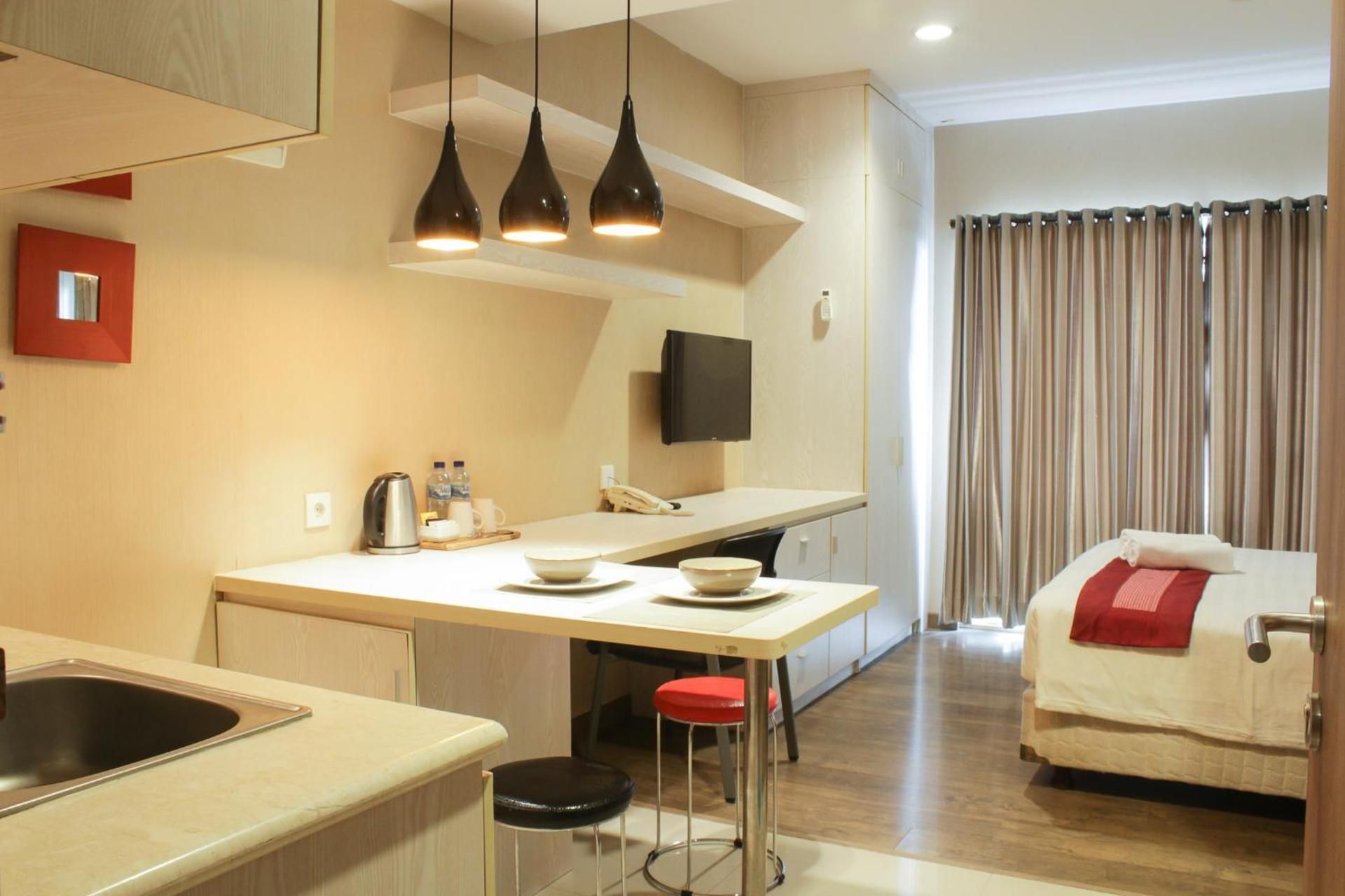 Studio Apartment