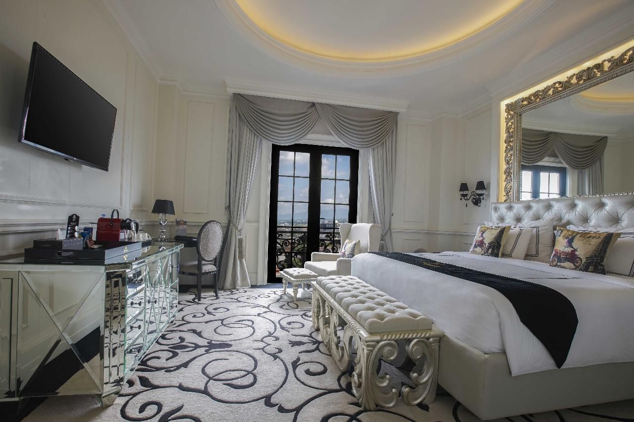 Vip Club Room
