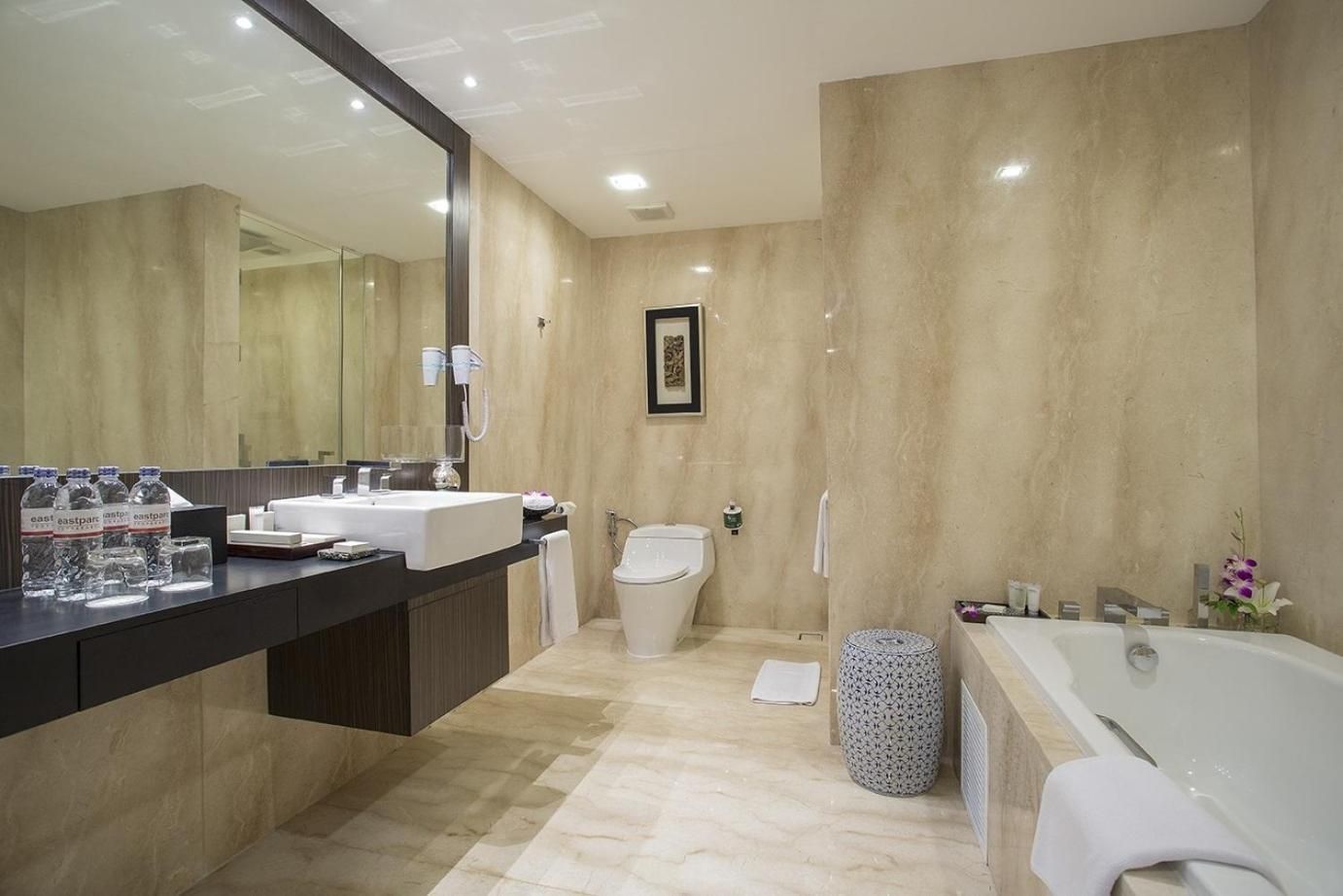Executive Suite with Balcony