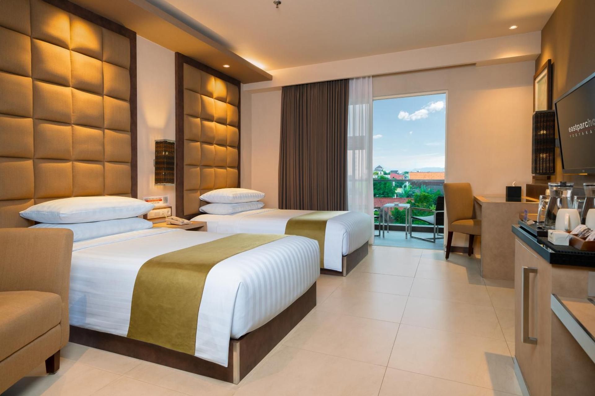 Premier Staycation Twin room with Balcony
