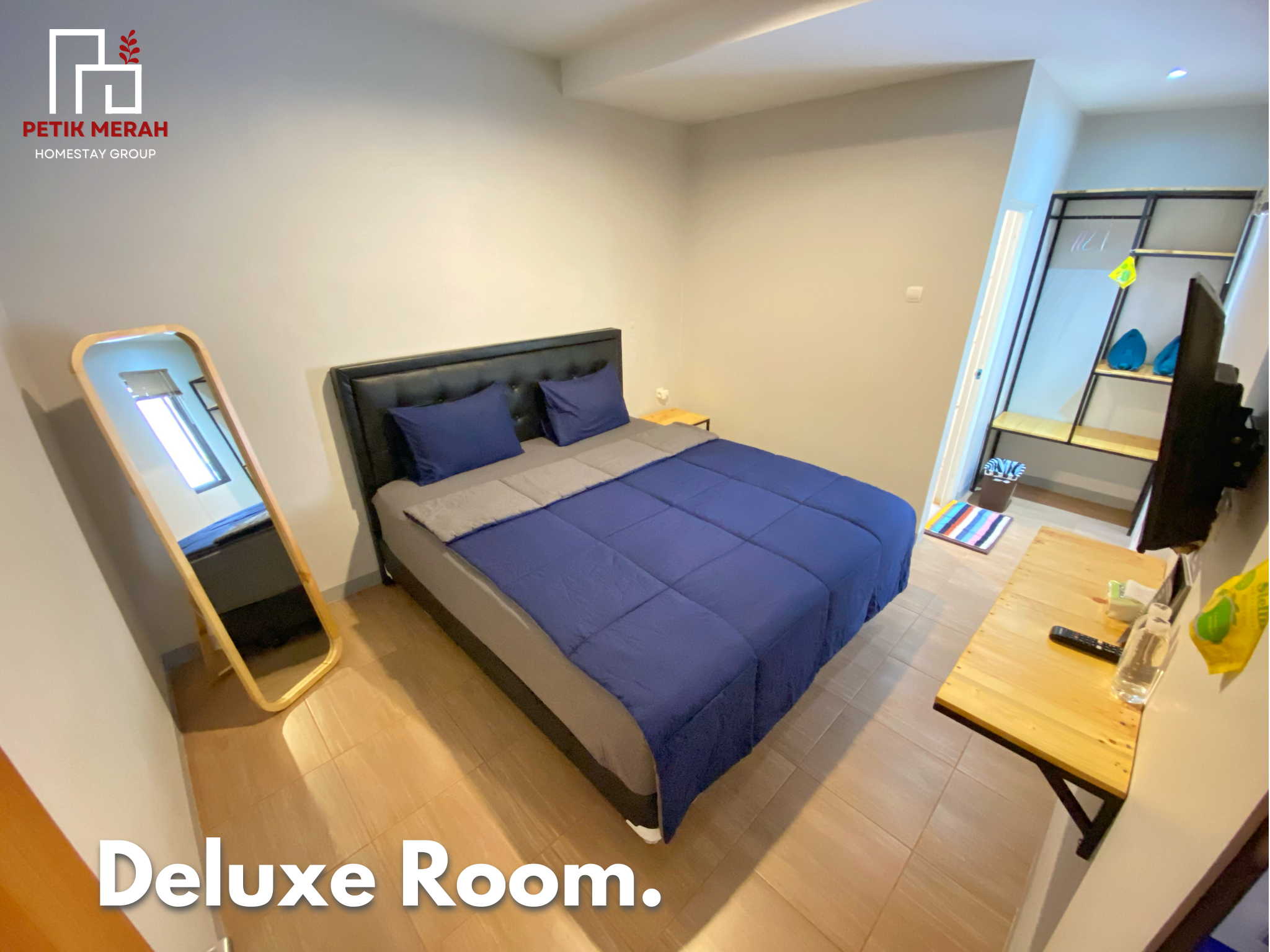 Deluxe - 1 Queen Bed