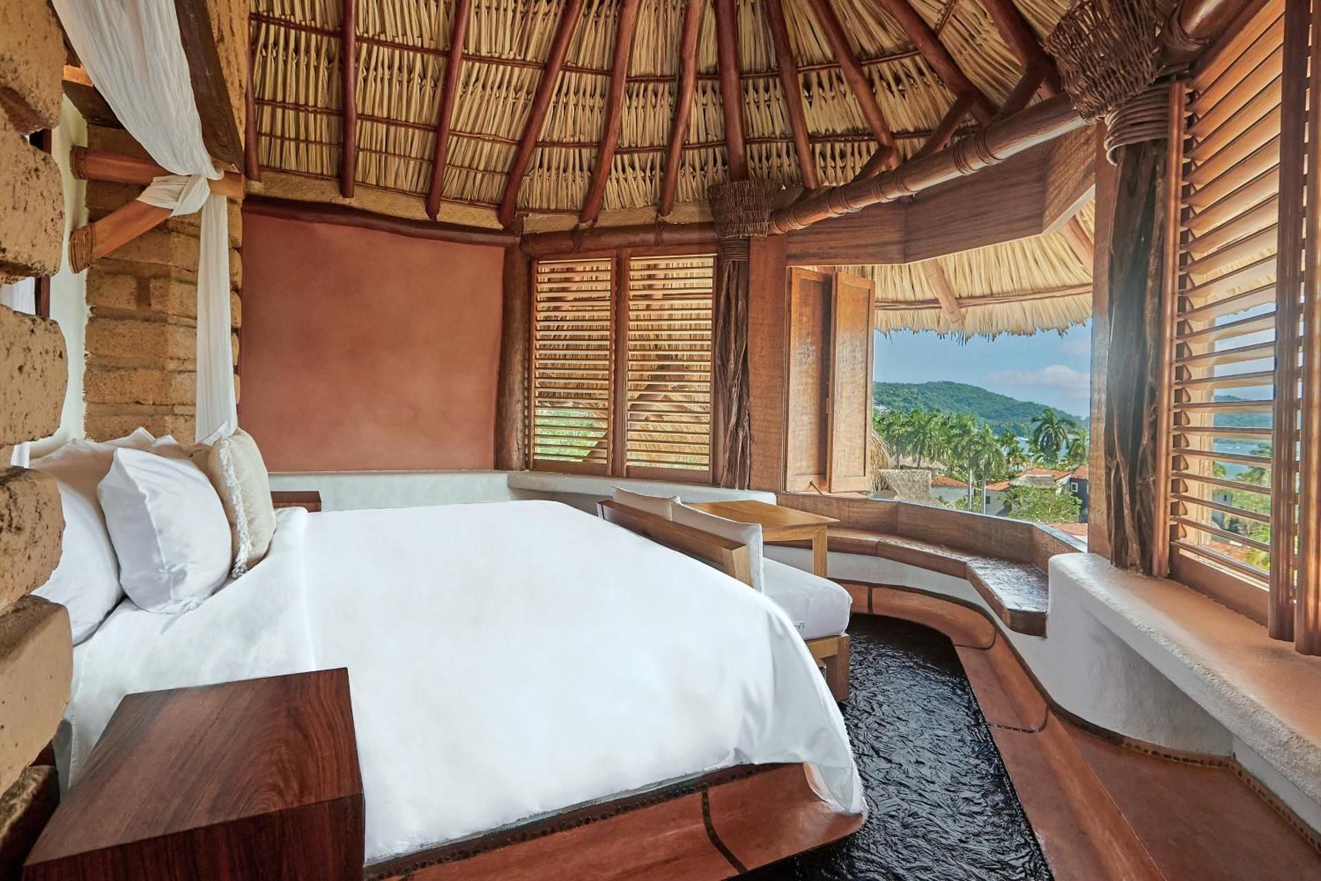 Master Deluxe Room with Sea View