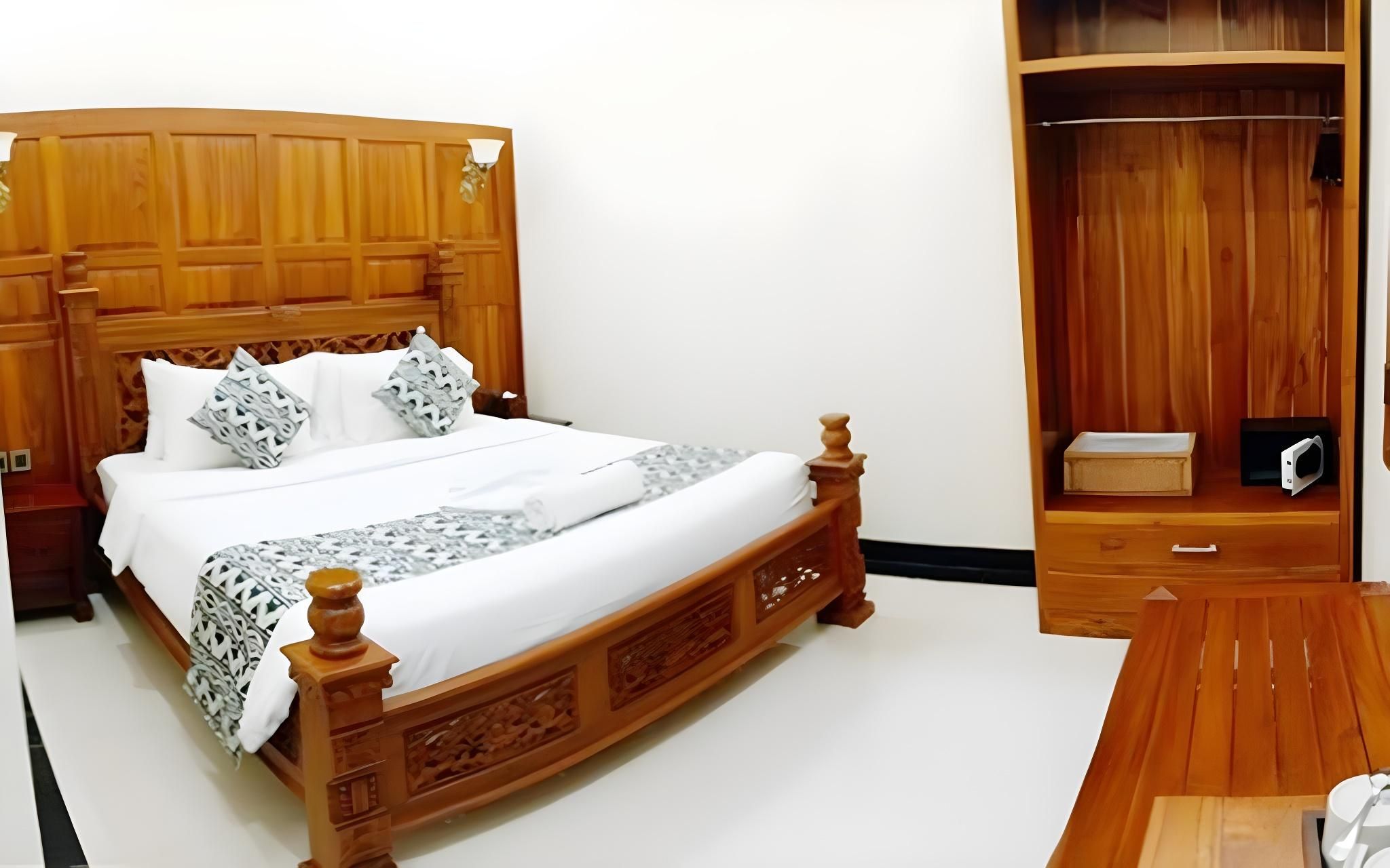 Premiere Room