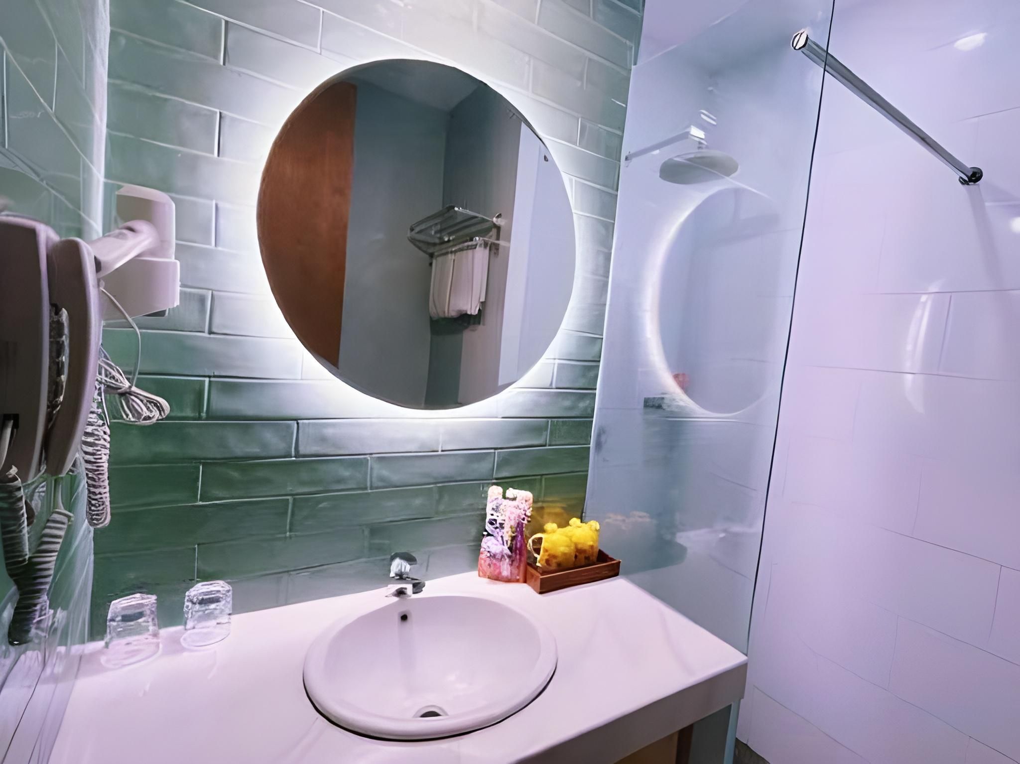 Grand Kangen Hotel Urip Sumoharjo Family Room 3