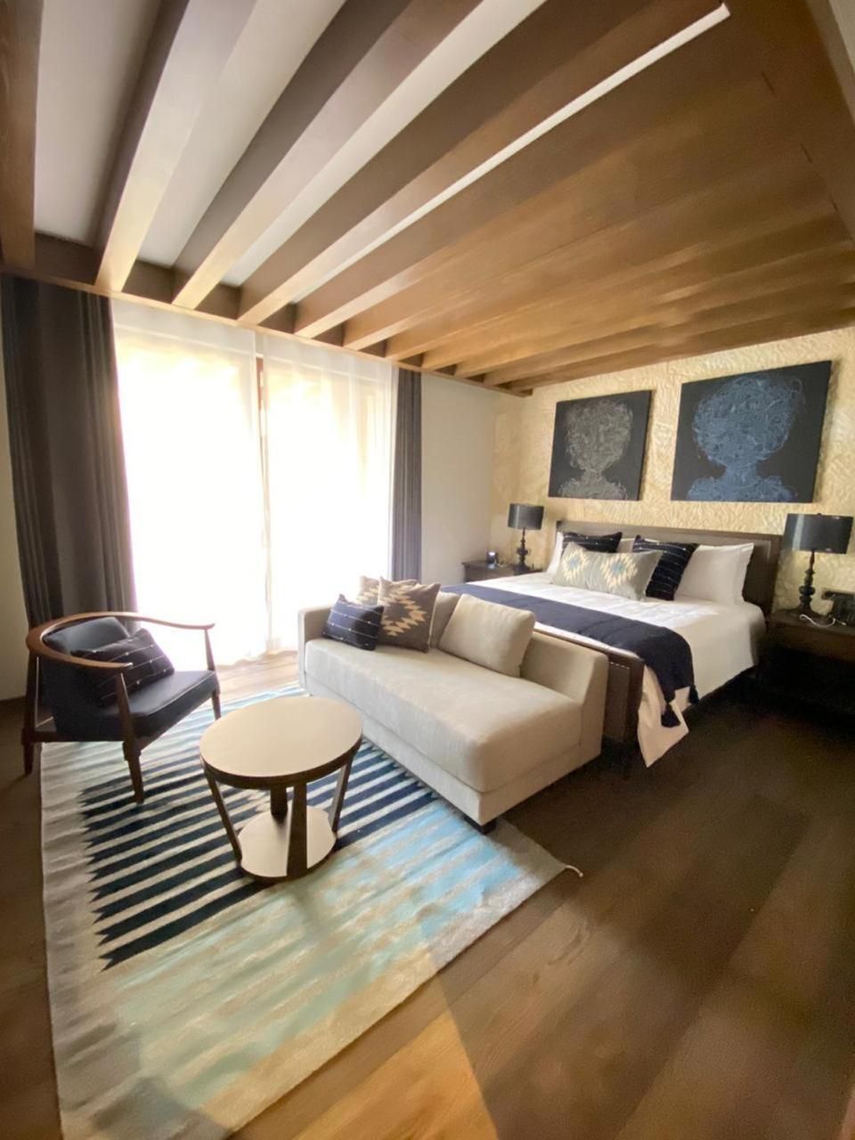 Deluxe Suite with Spa Bath