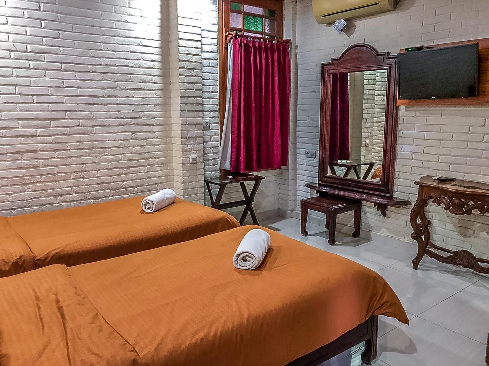 Superior Twin Room