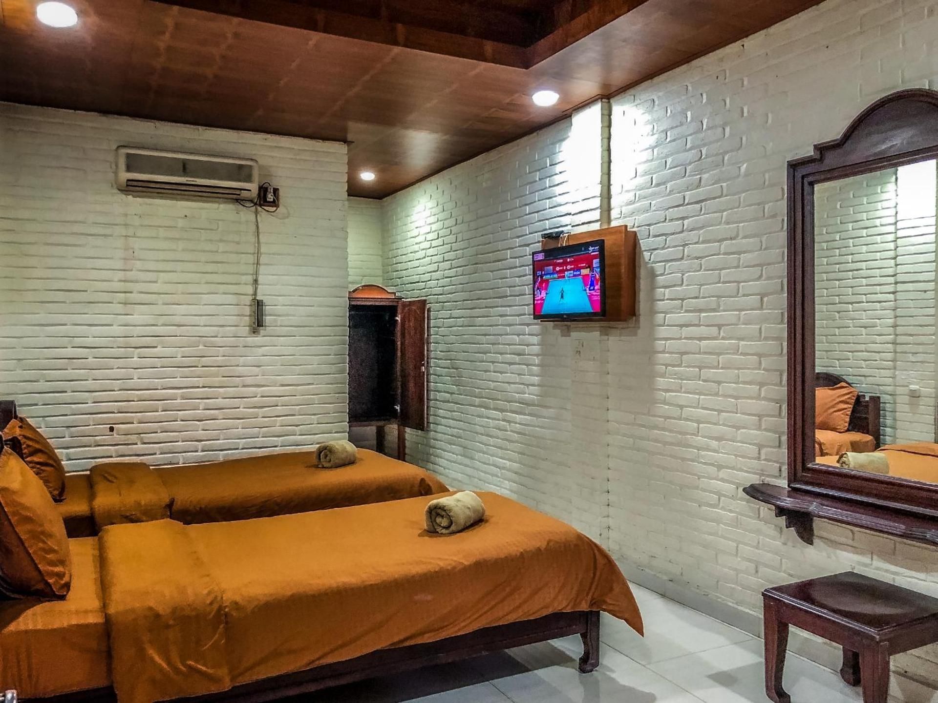 Deluxe Twin Room
