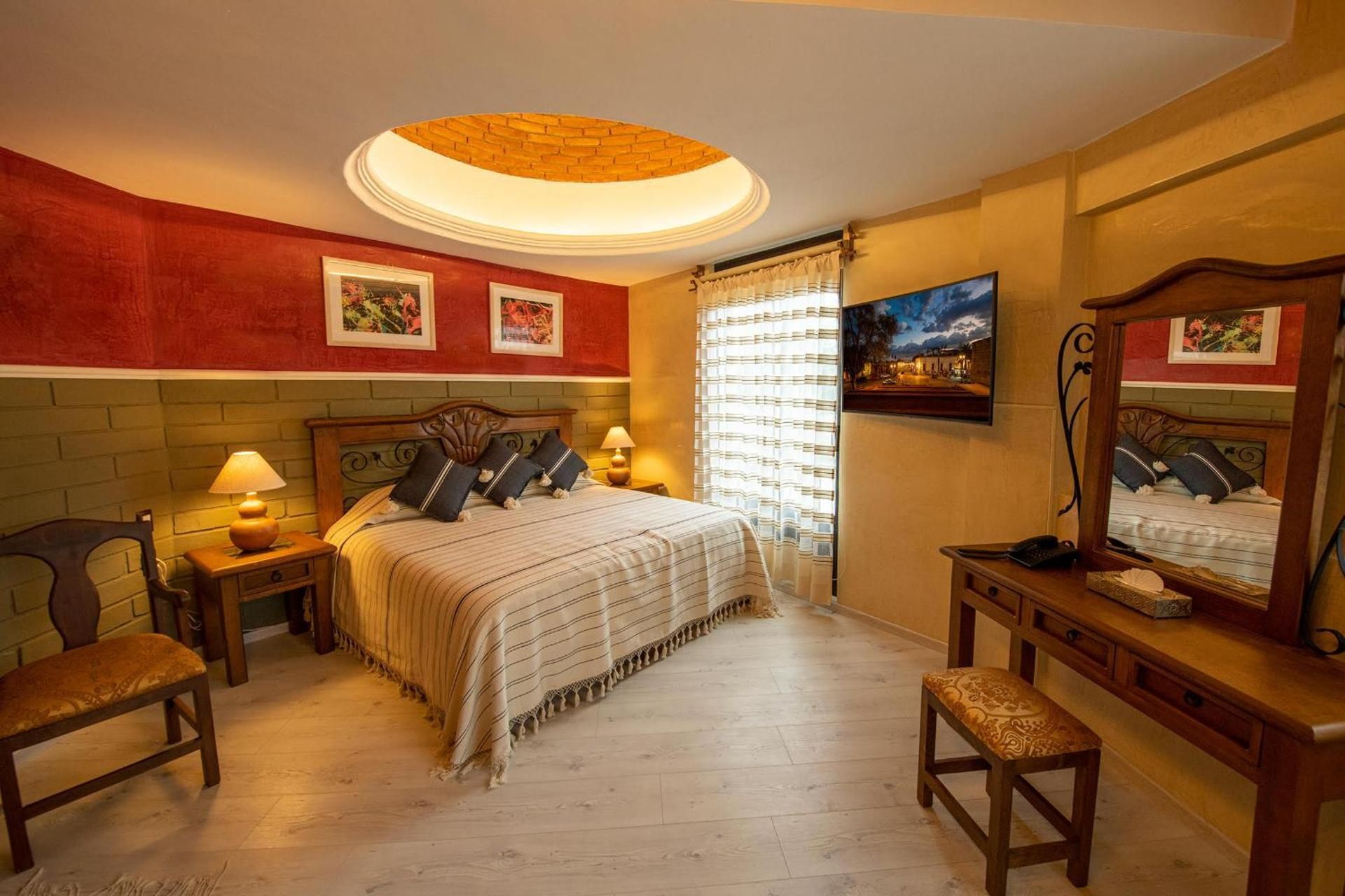 Superior King Suite