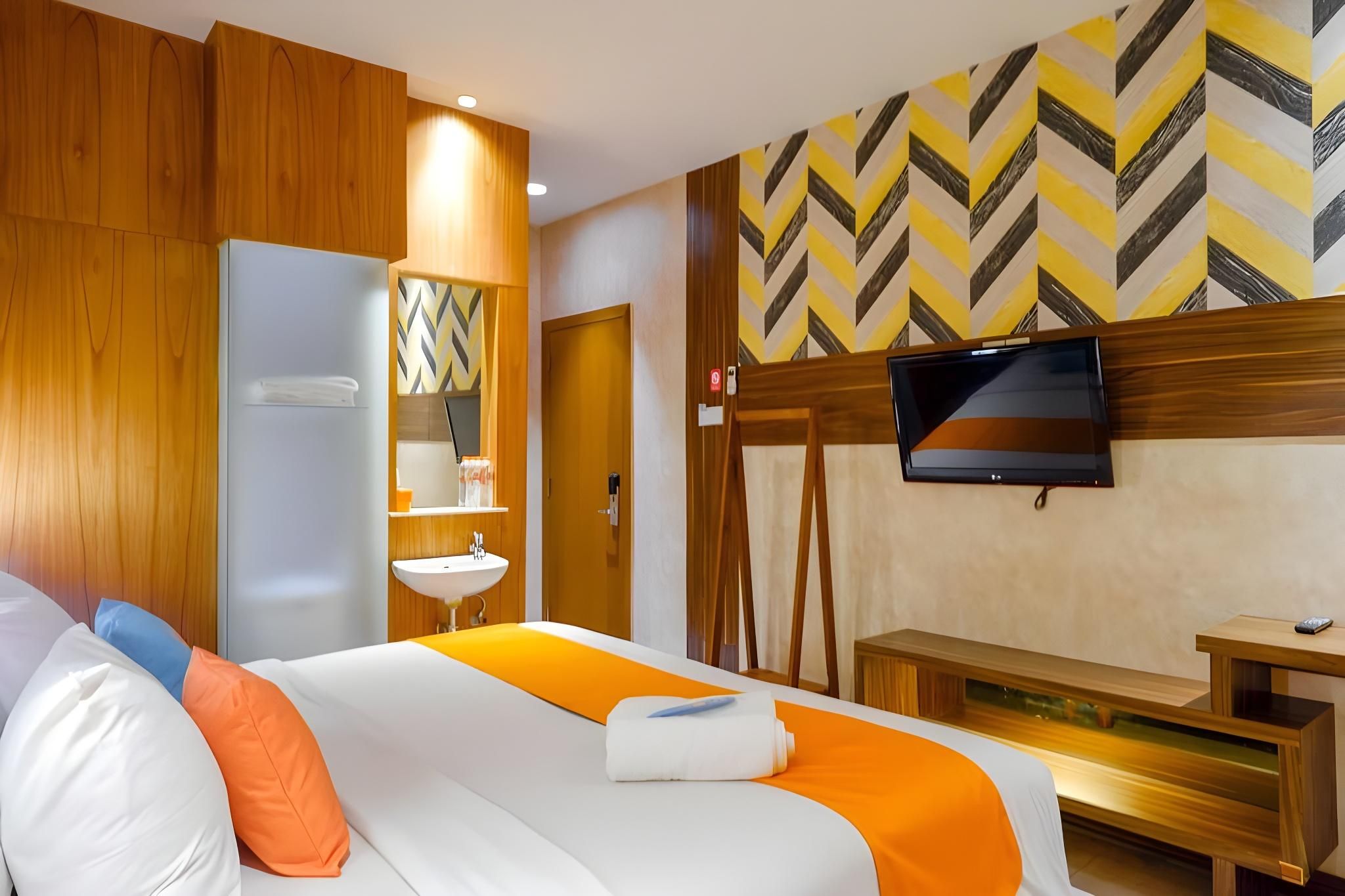 Sans Hotel Ekkon Yogyakarta by RedDoorz Economy Room 2