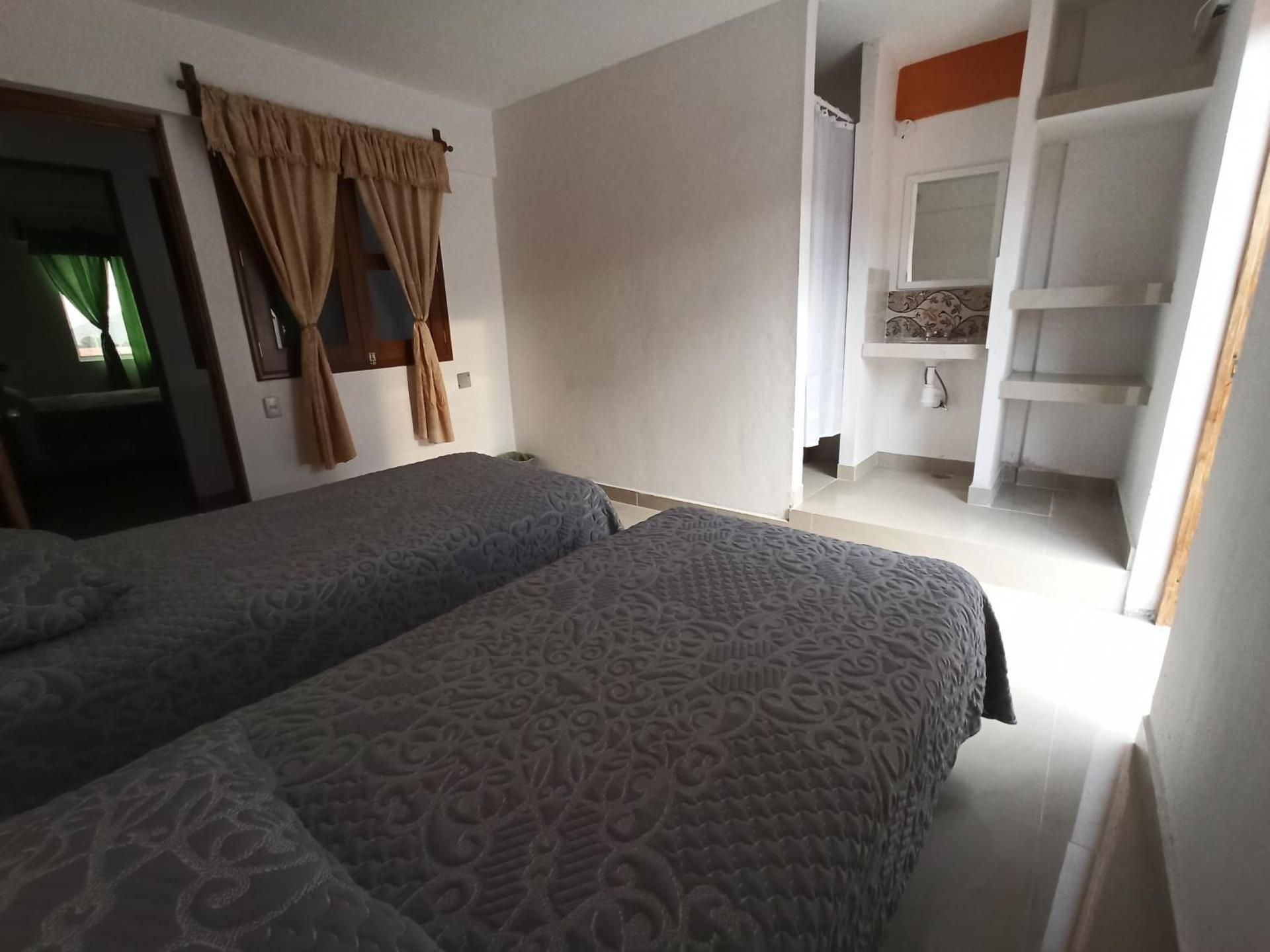Economy Twin Room