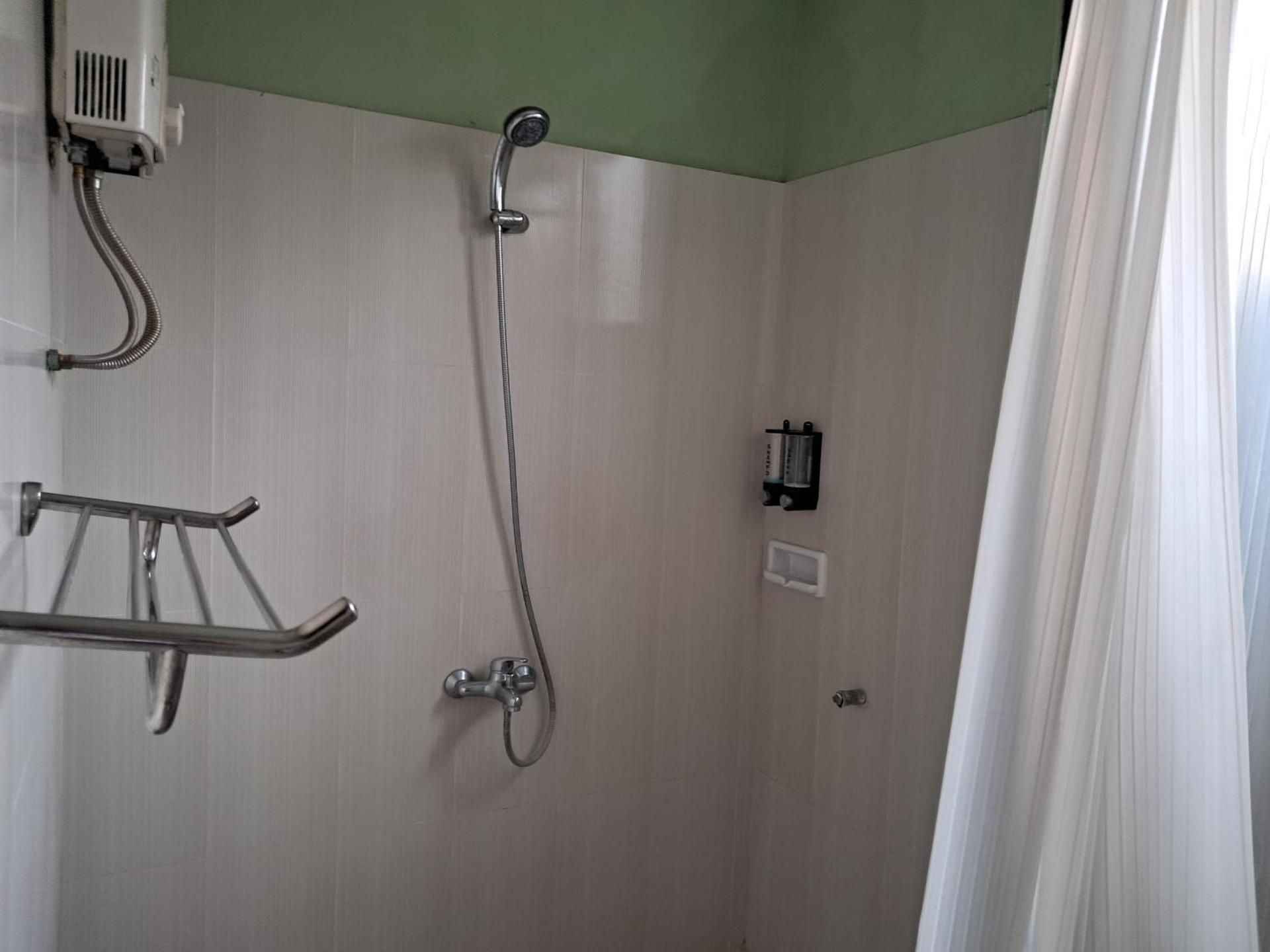 Deluxe Double Room (2 Adults + 1 Child)