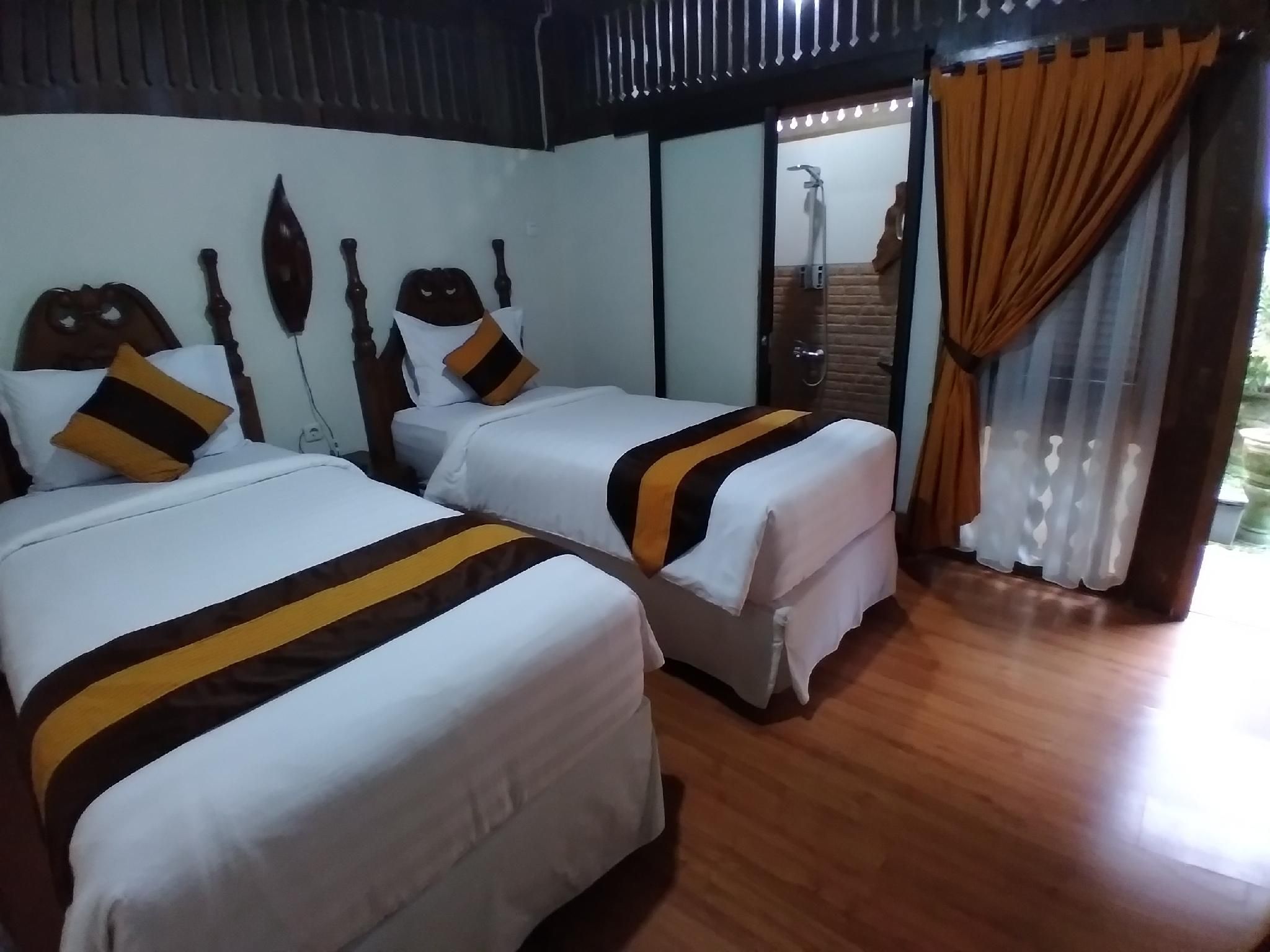 Margo Deluxe Room