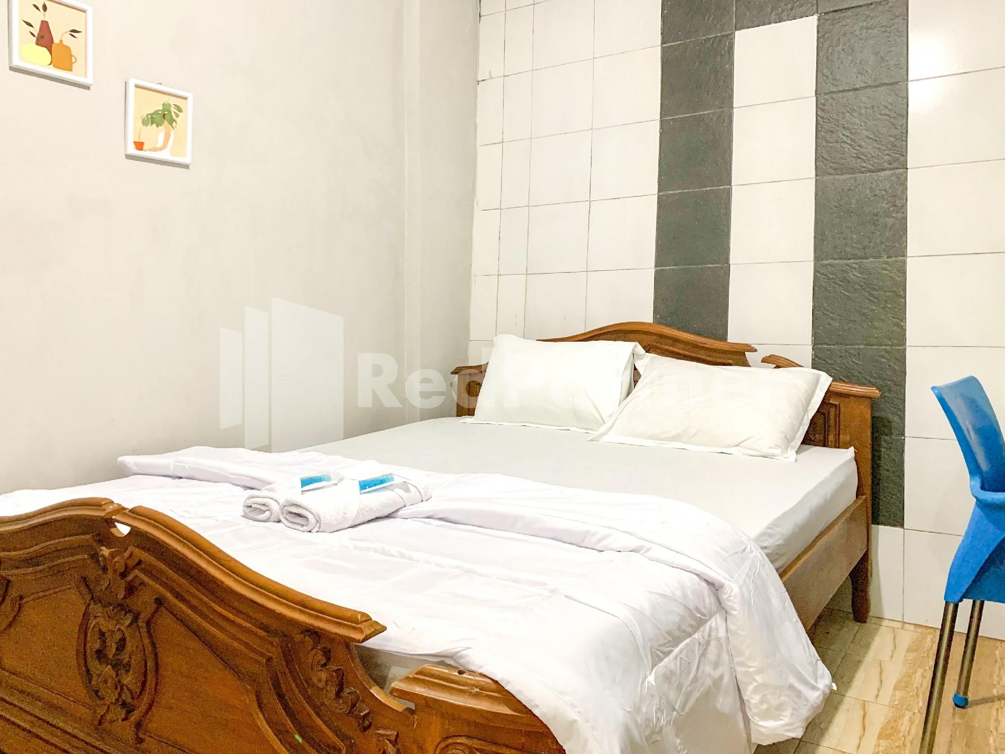RedDoorz Room