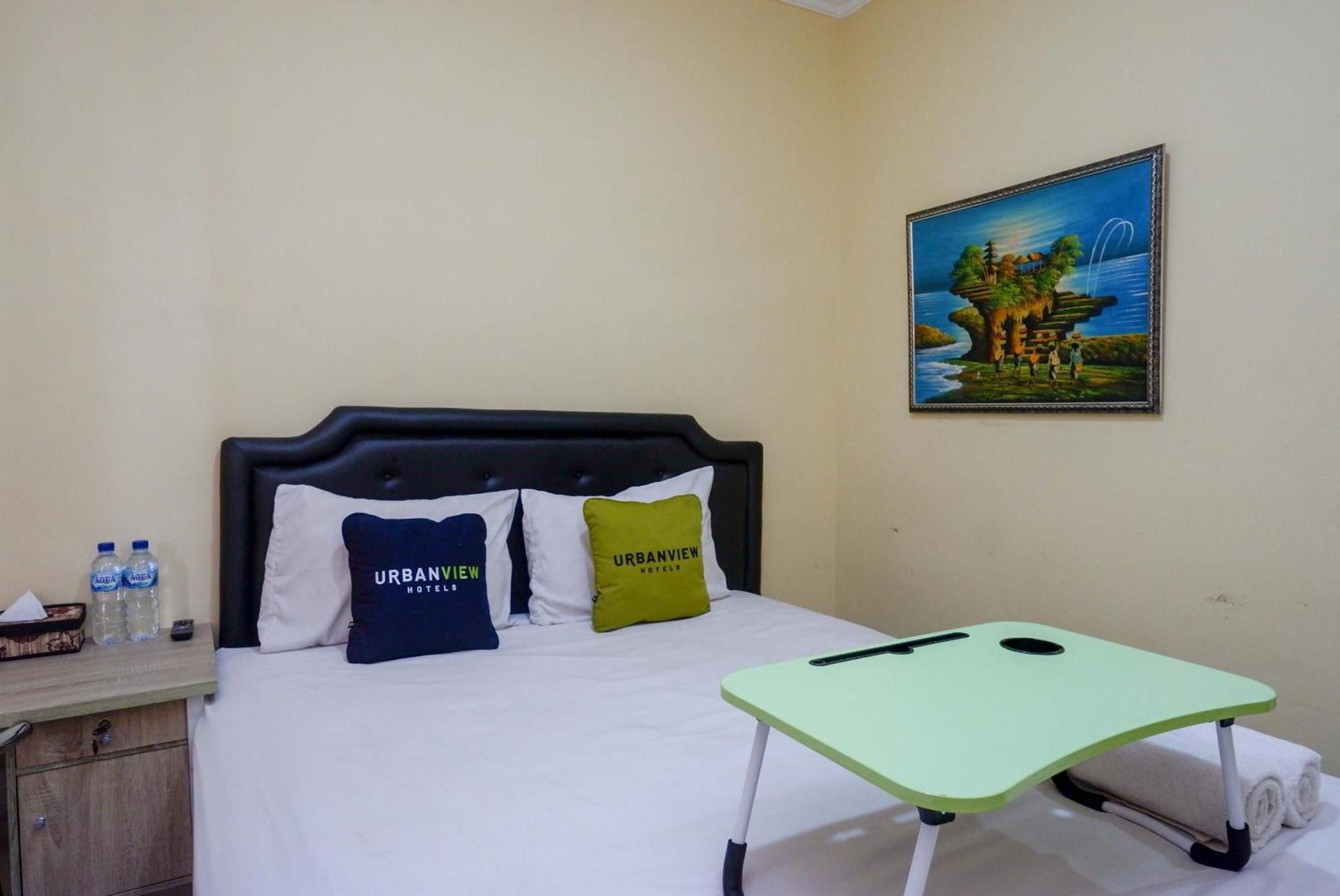 Urbanview Hotel Near Jogja City Mall Promotion Room 3
