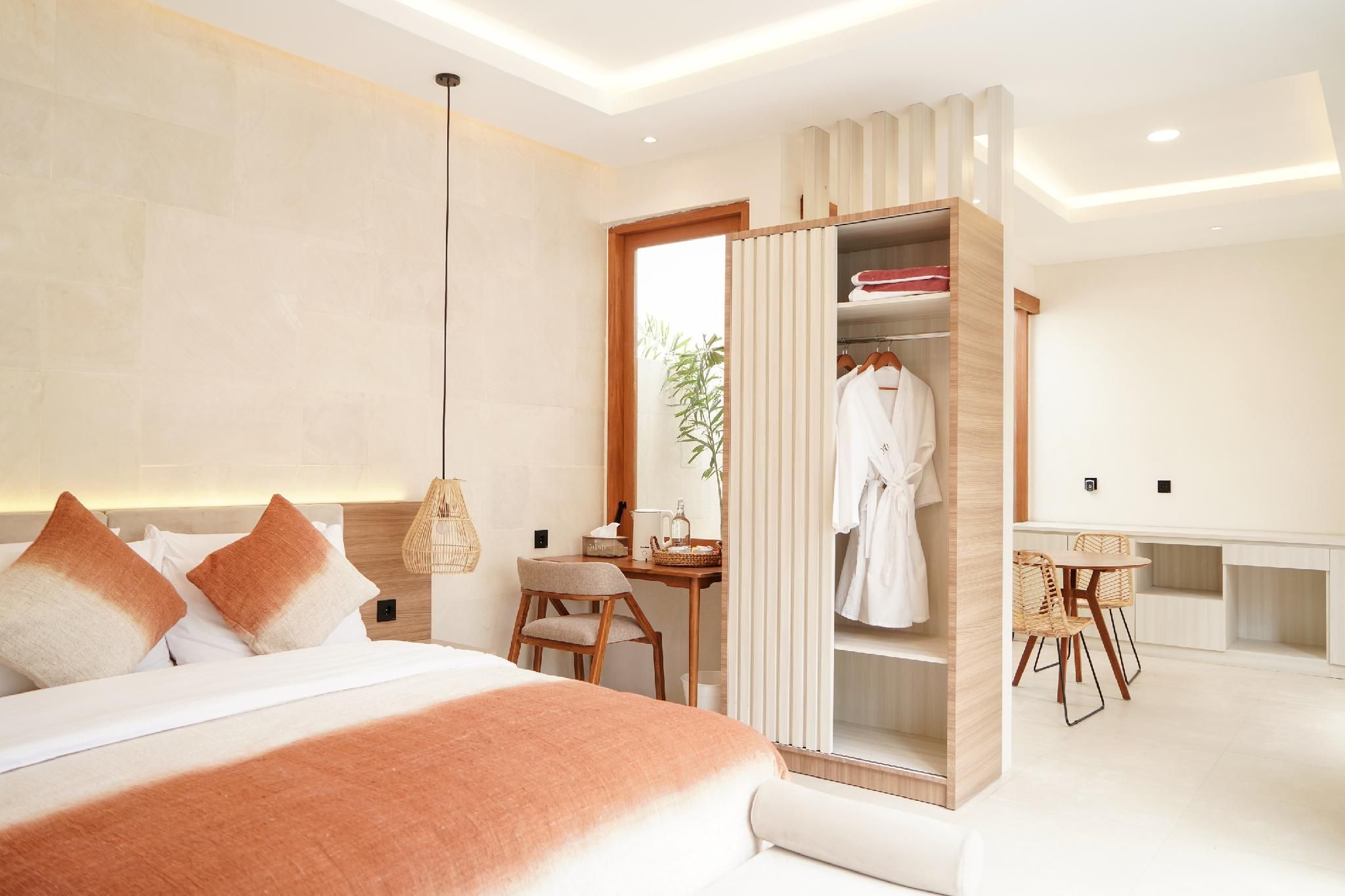 Deluxe Suite