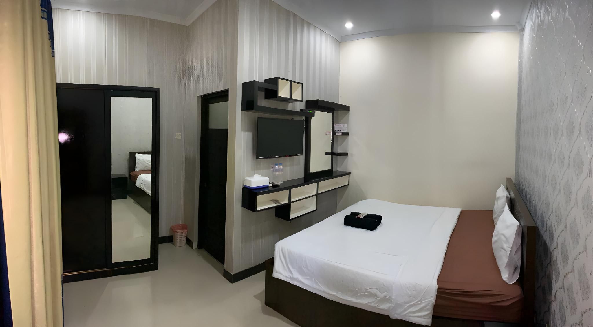 2nd Floor Deluxe Room