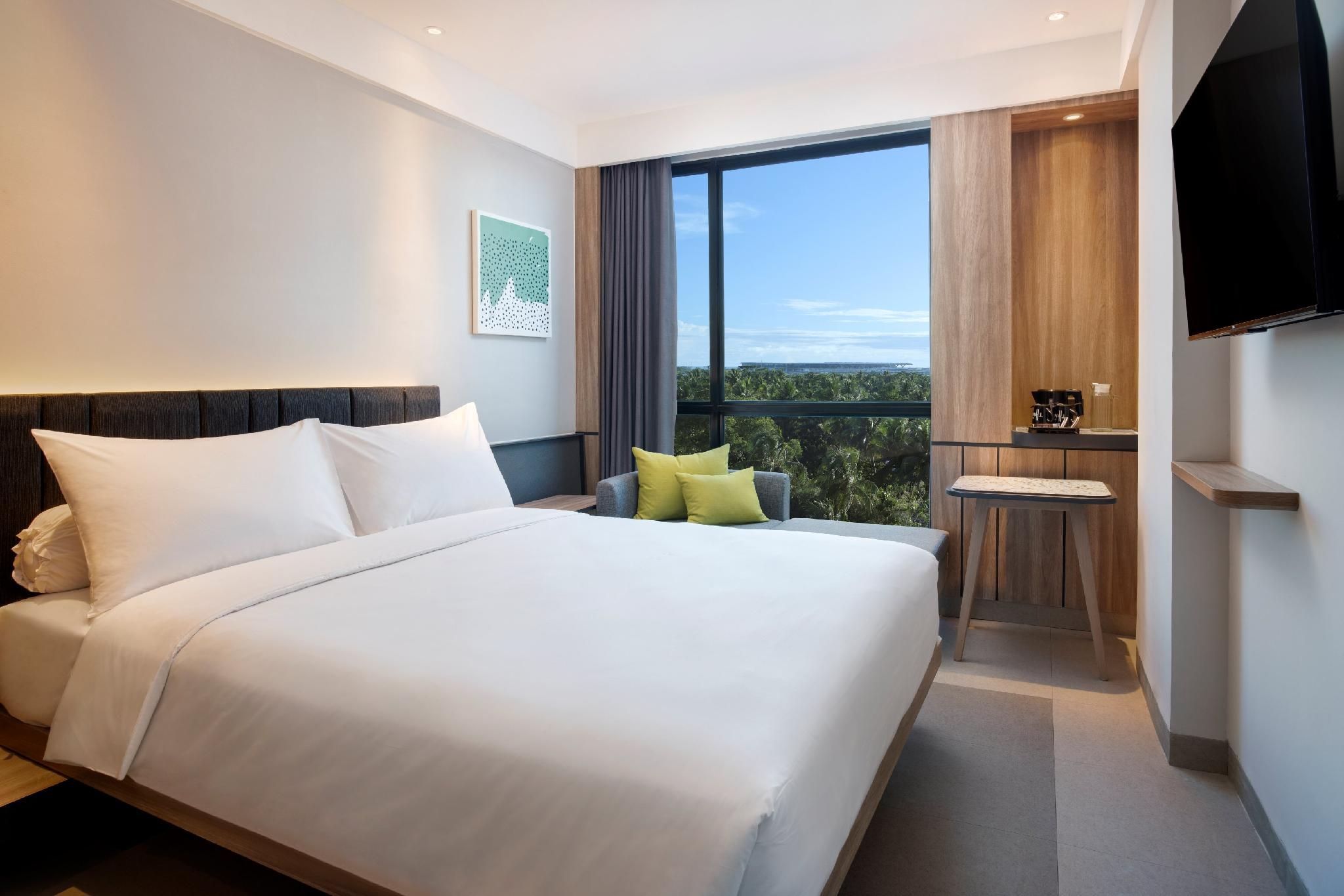 Standard Room - 1 queen bed