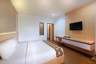 DELUXE DOUBLE ROOM Breakfast - Smoking