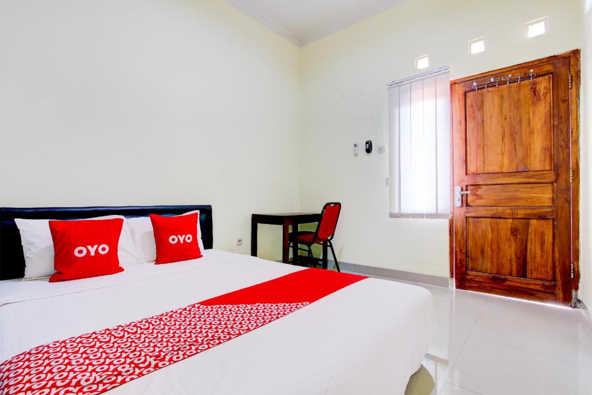 Hotel O Sleman Near Bandara Adi Sutjipto Formerly Joglo Sorogenen Deluxe Double