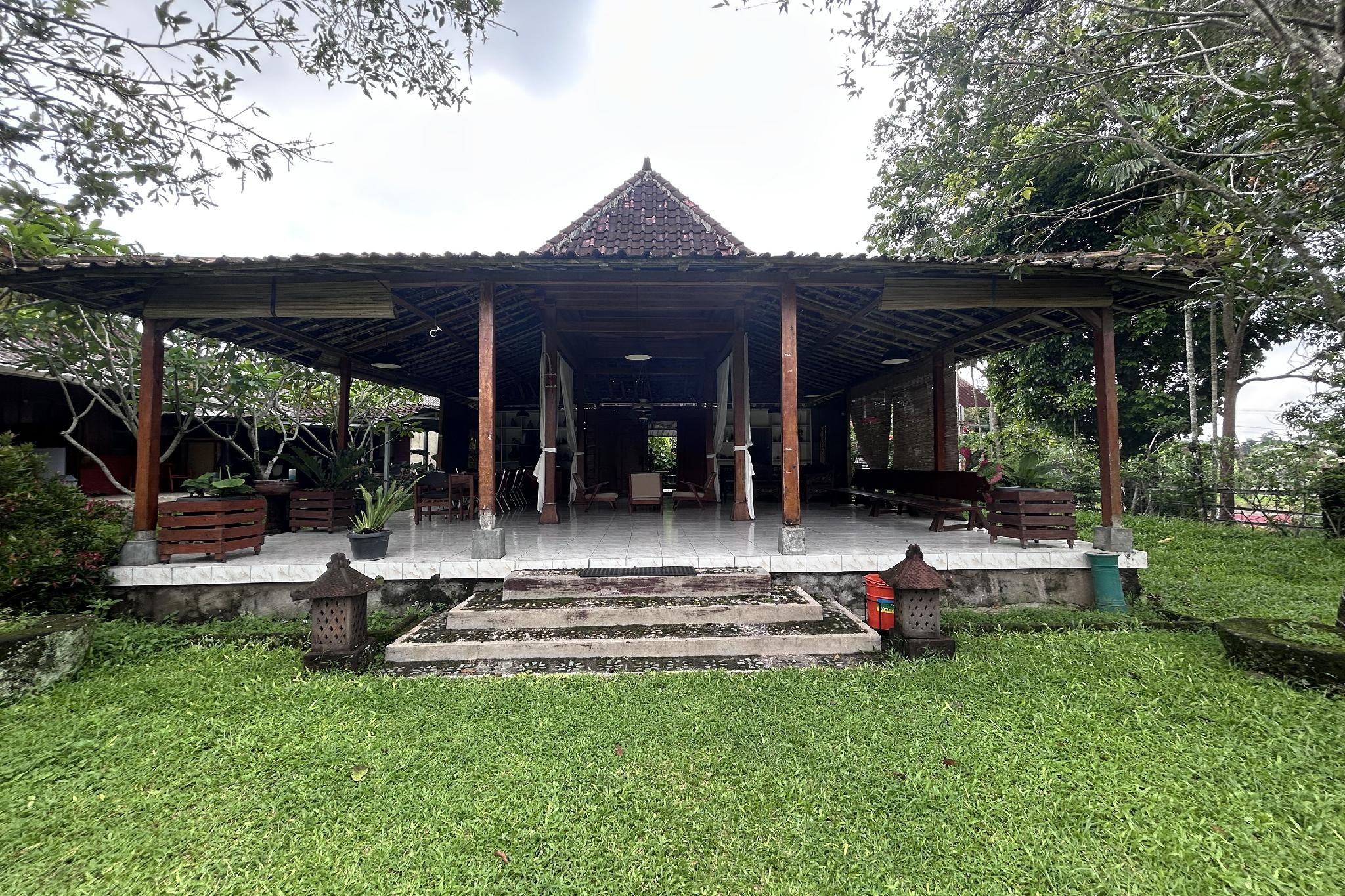 Carla Garden