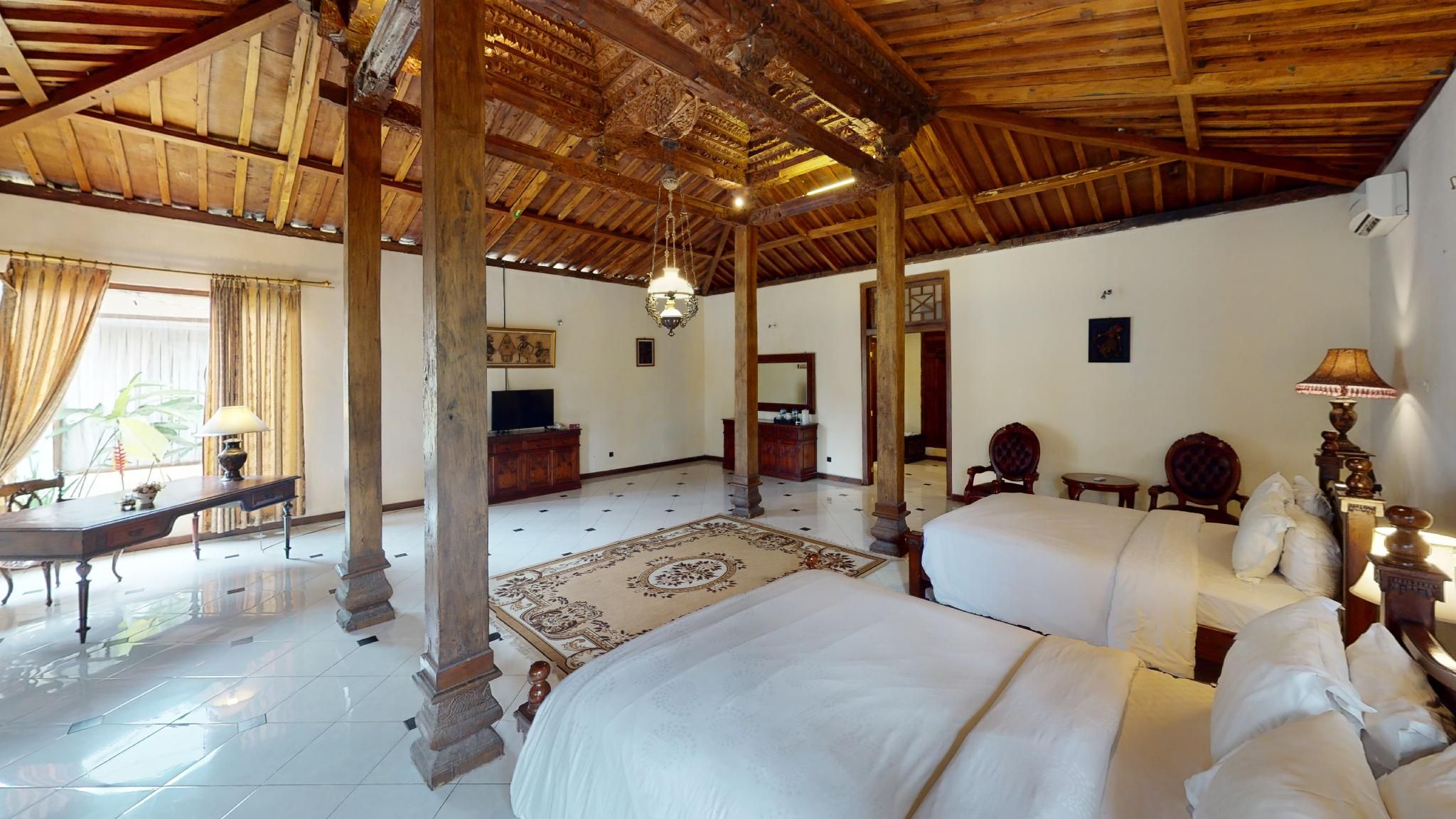 Joglo Plawang Villa & Resort Royal Family