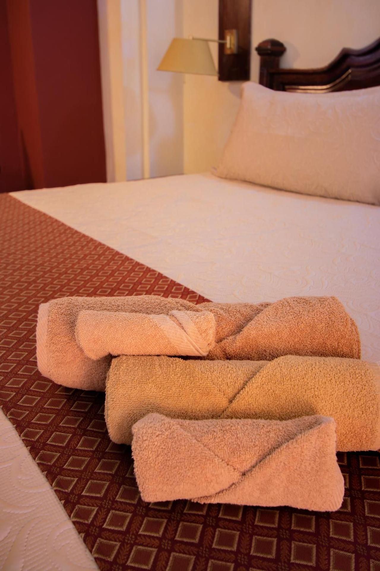 Honeymoon Suite