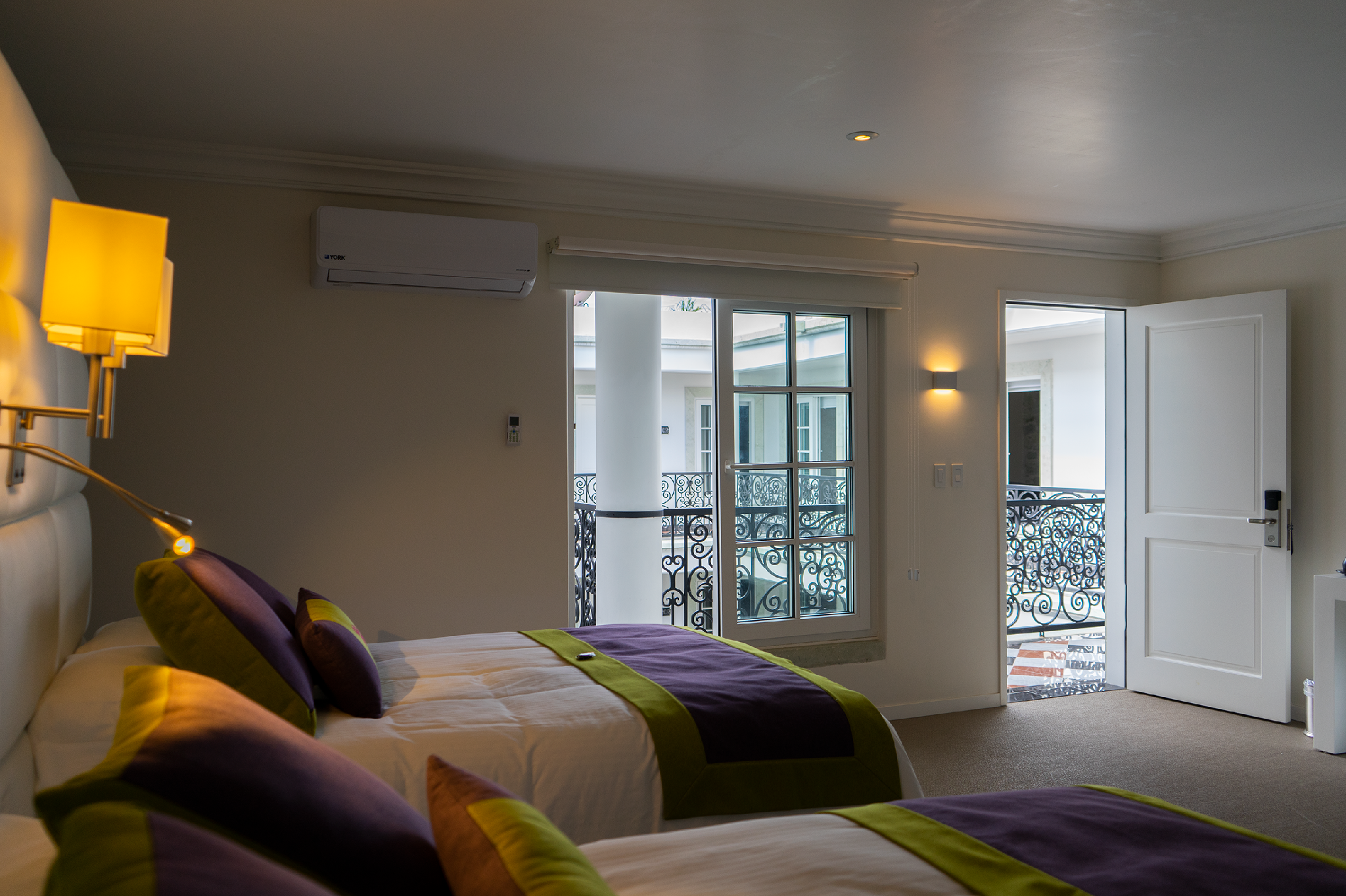 Deluxe Plus Twin Room