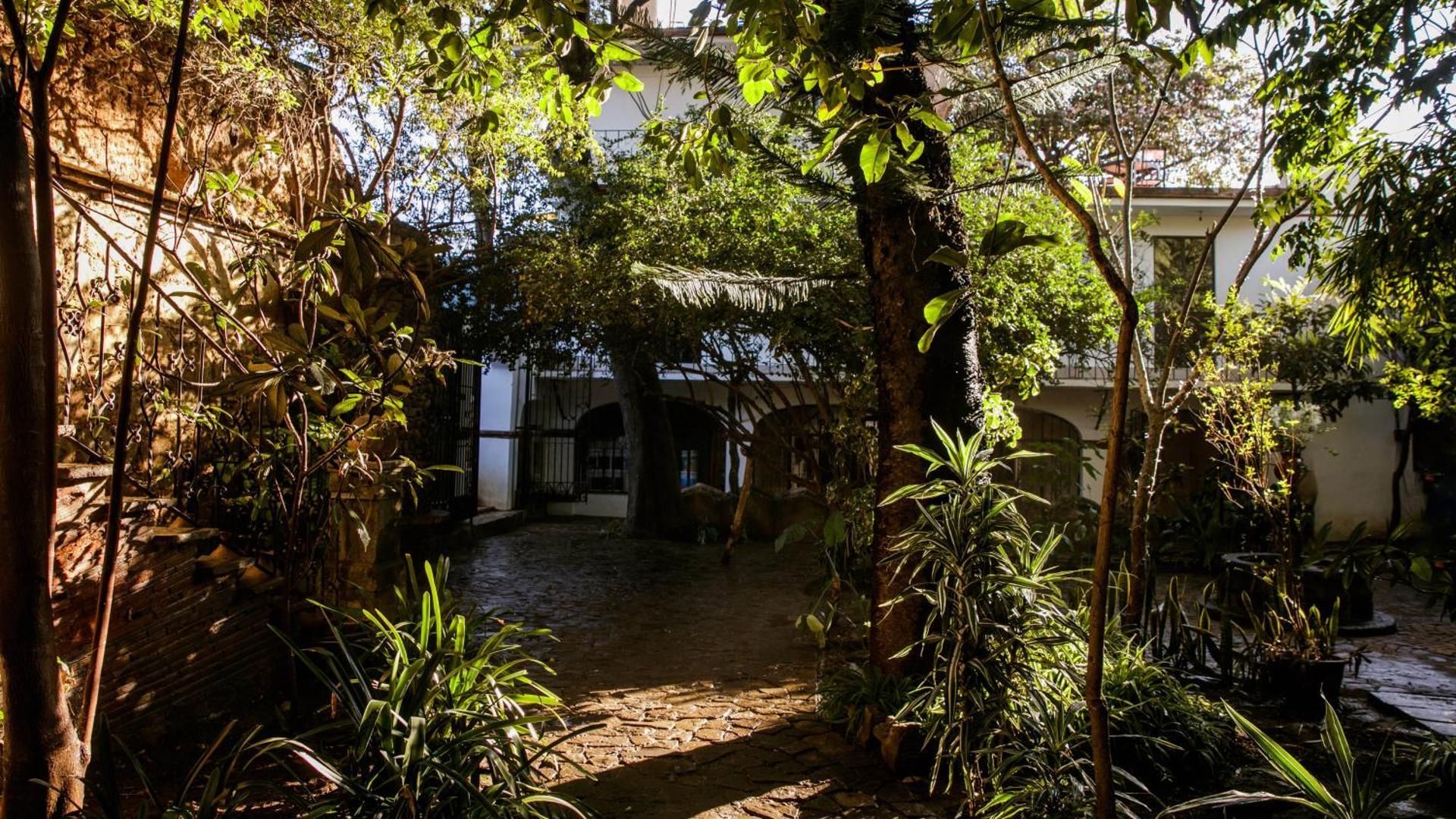 Agrado Guest House