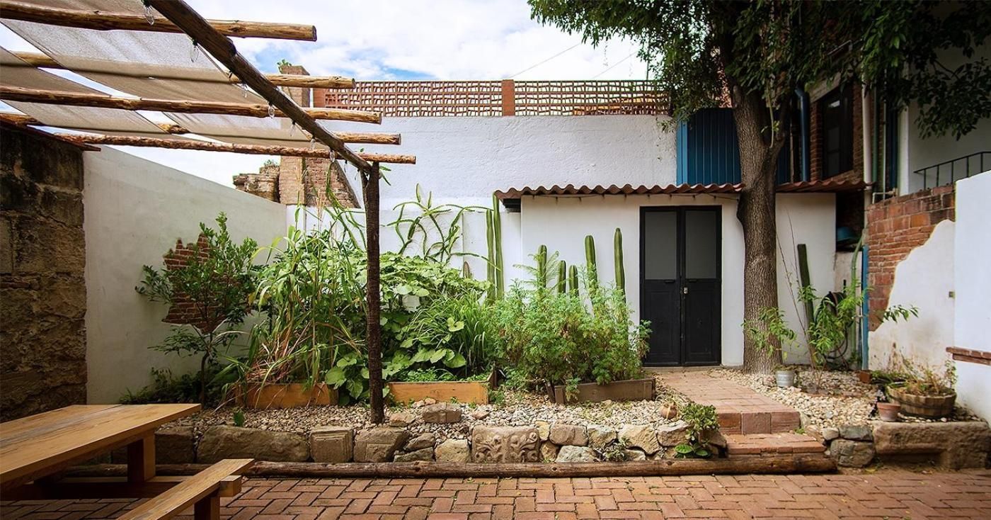 Agrado Guest House
