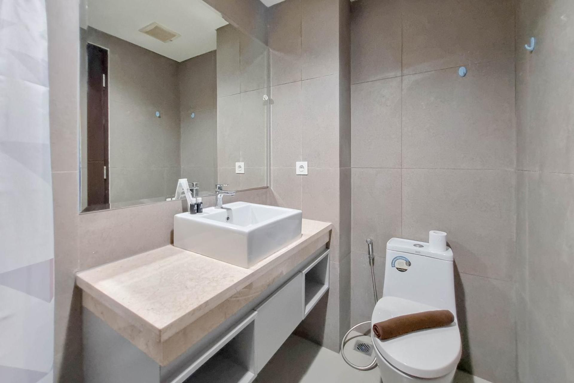 Studio Apartment