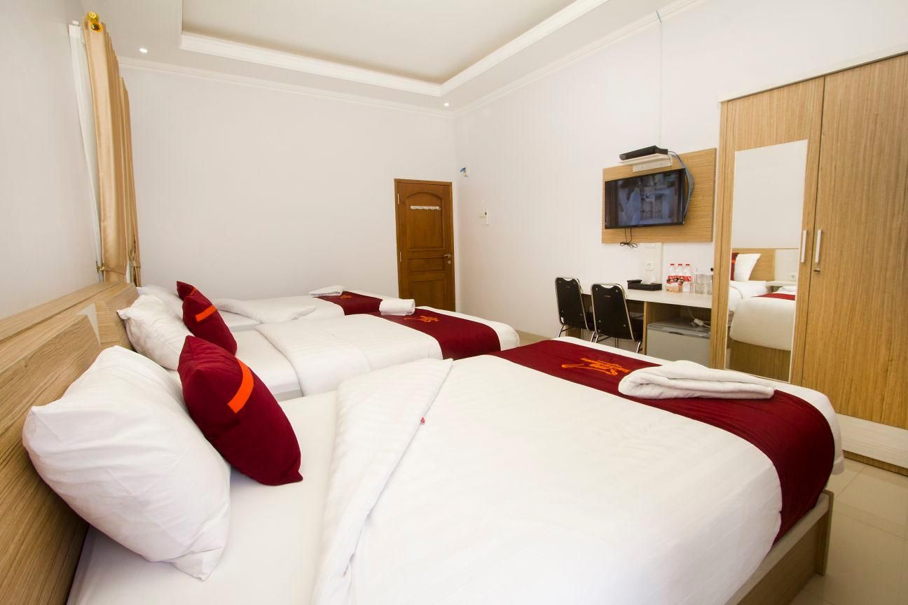 Deluxe Family Room with Balcony - Non-Smoking