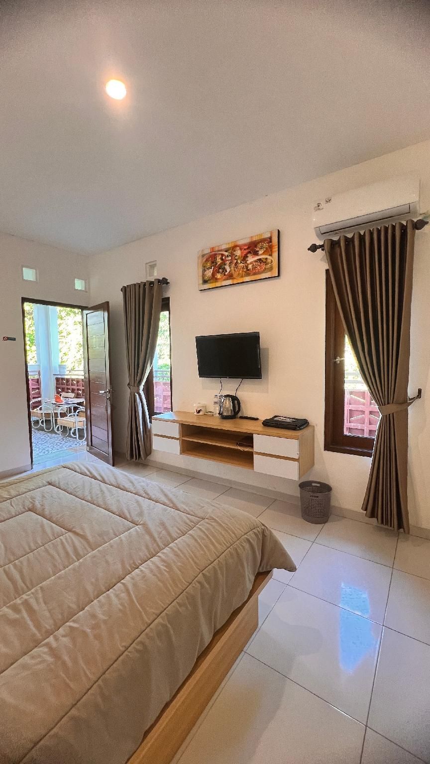 Standard - 1 Double Bed with Balcony