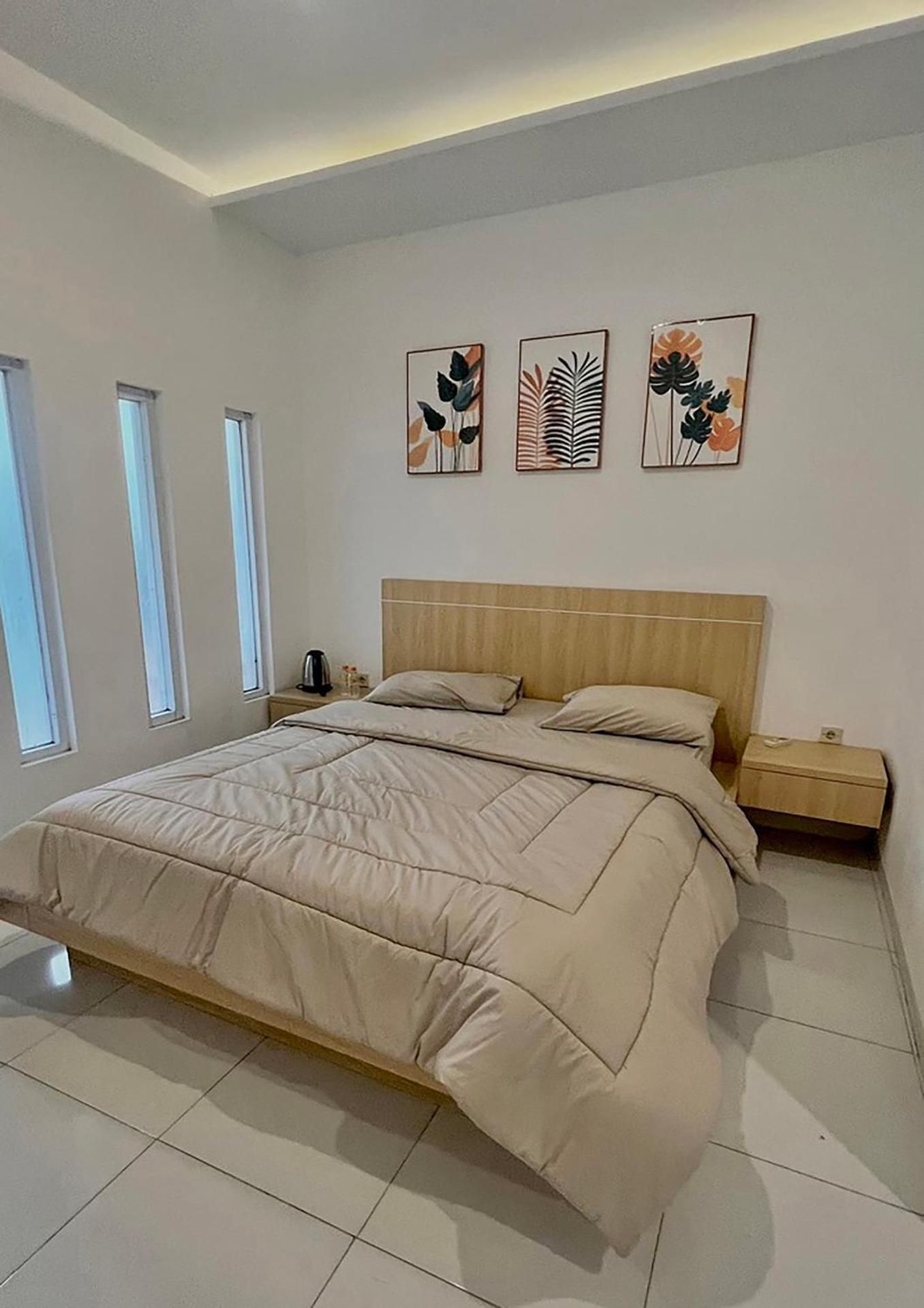 Queen Room with Garden View