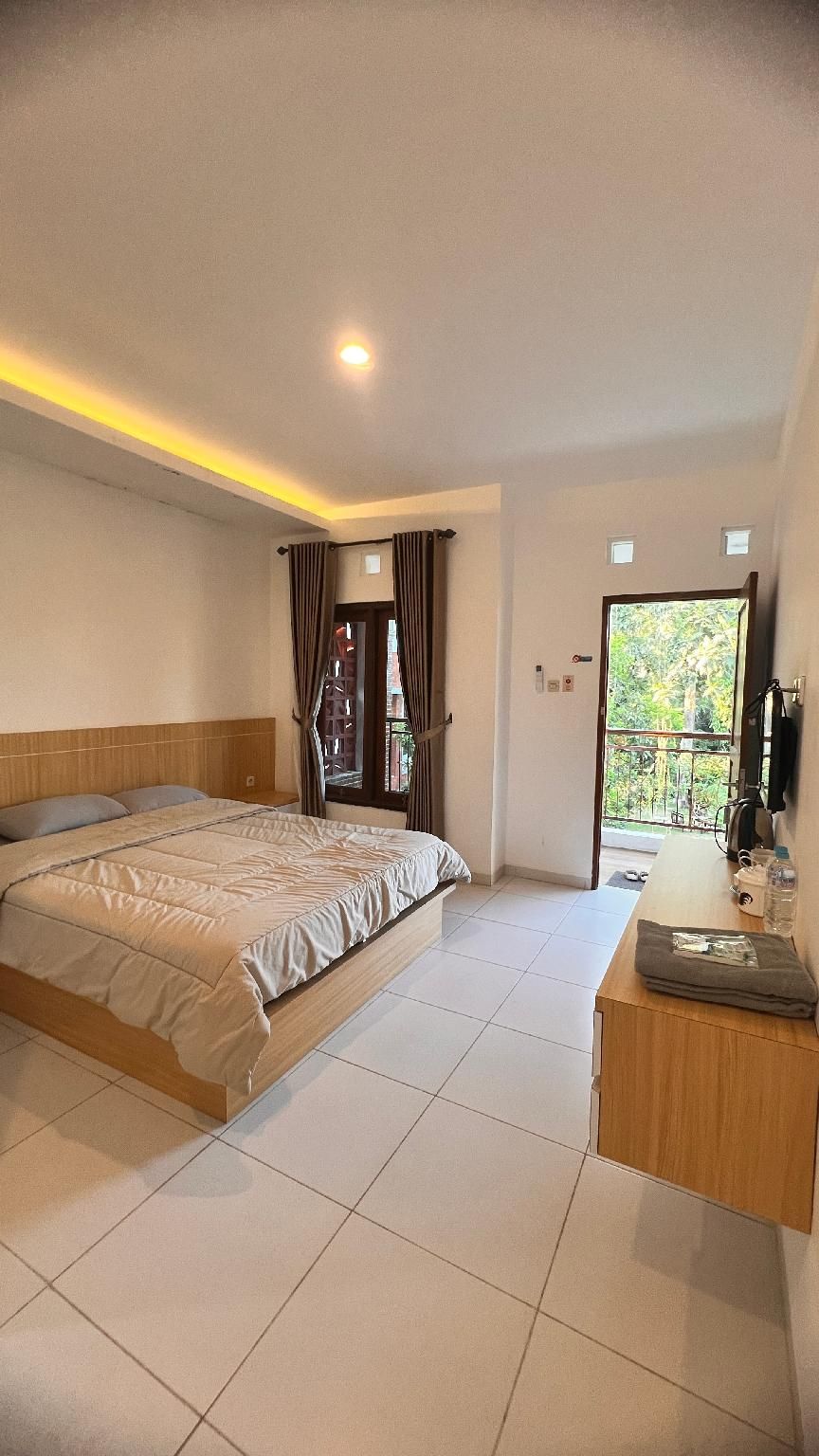 Standard - 1 Double Bed with Balcony