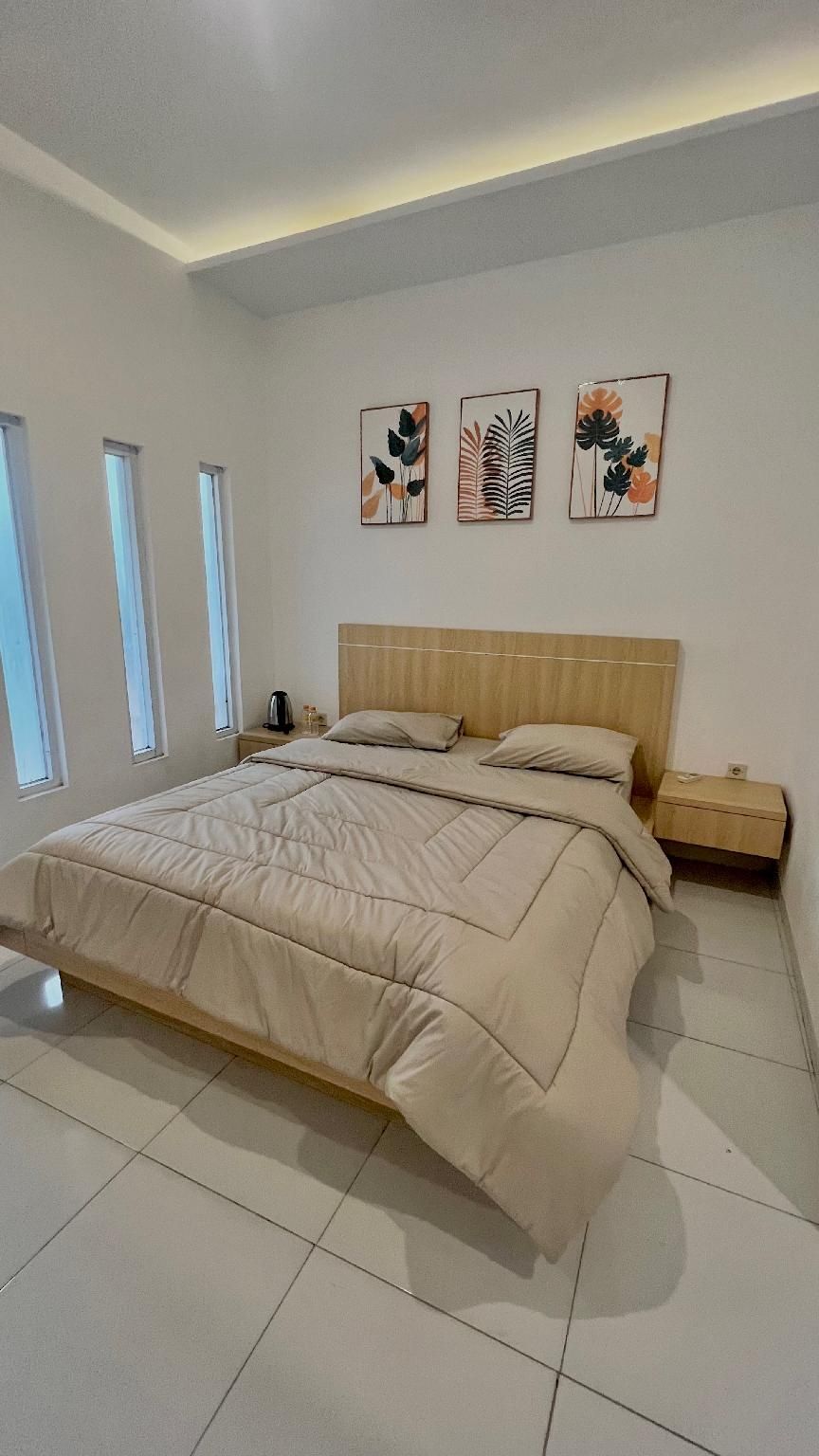Standard - 1 Double Bed with Garden View