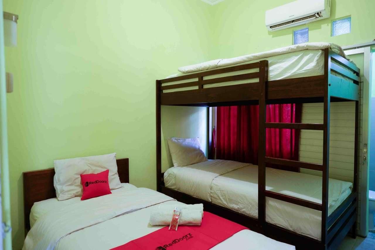 RedDoorz Suite for 6 People
