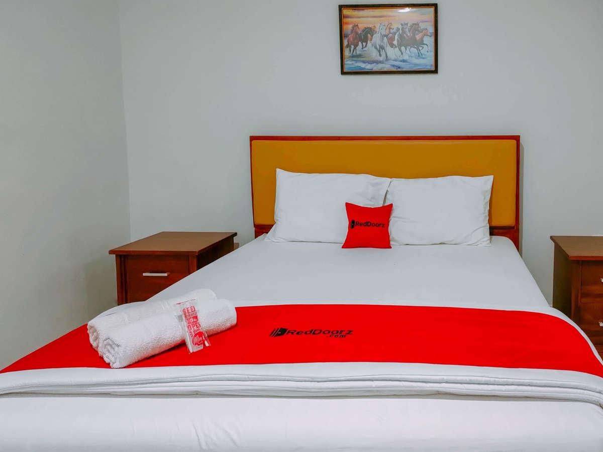 RedDoorz Room