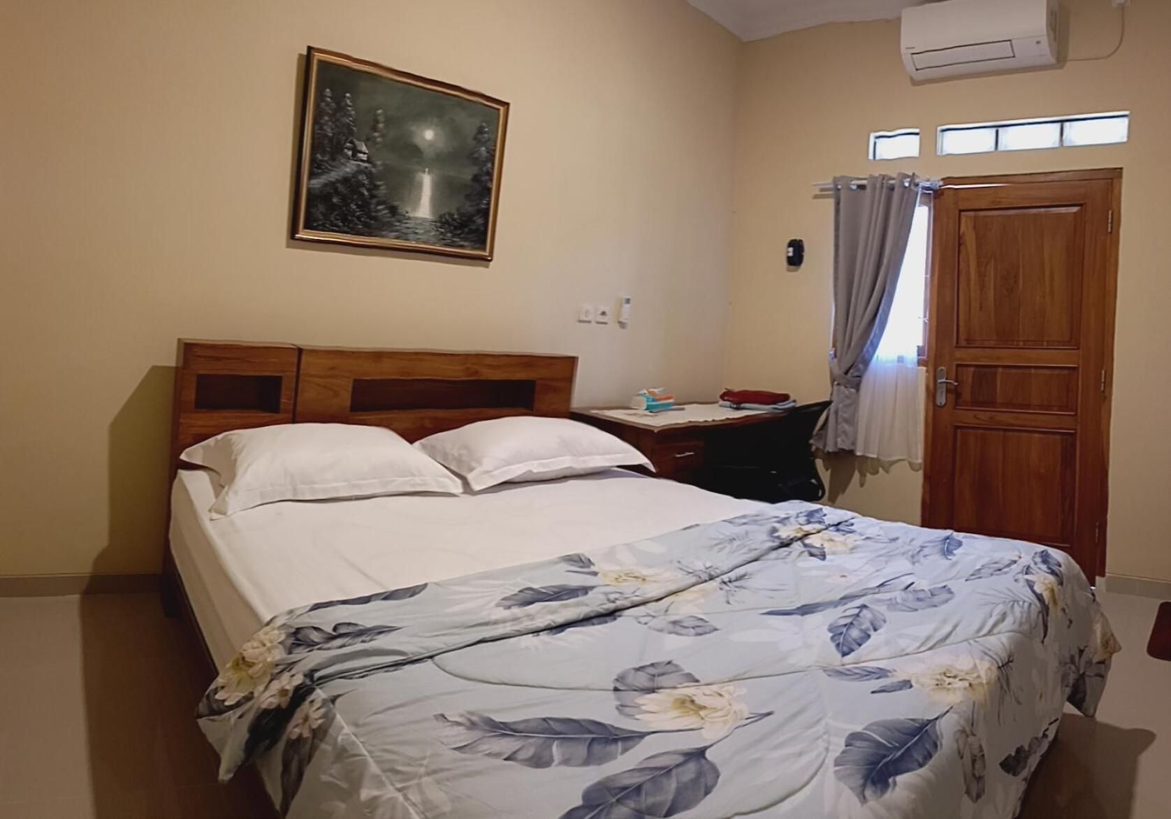 Budget Single Room