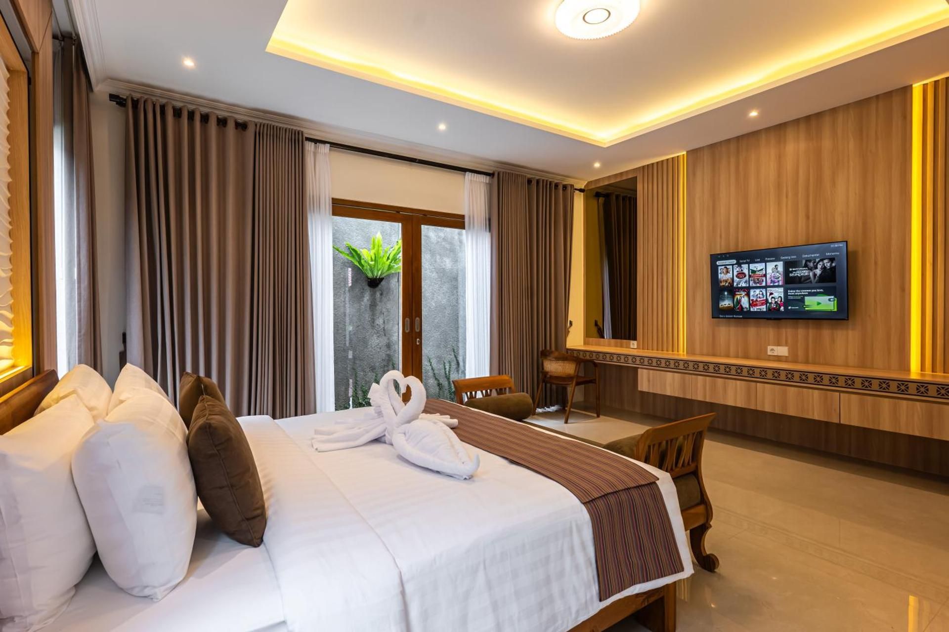 Superior King Room