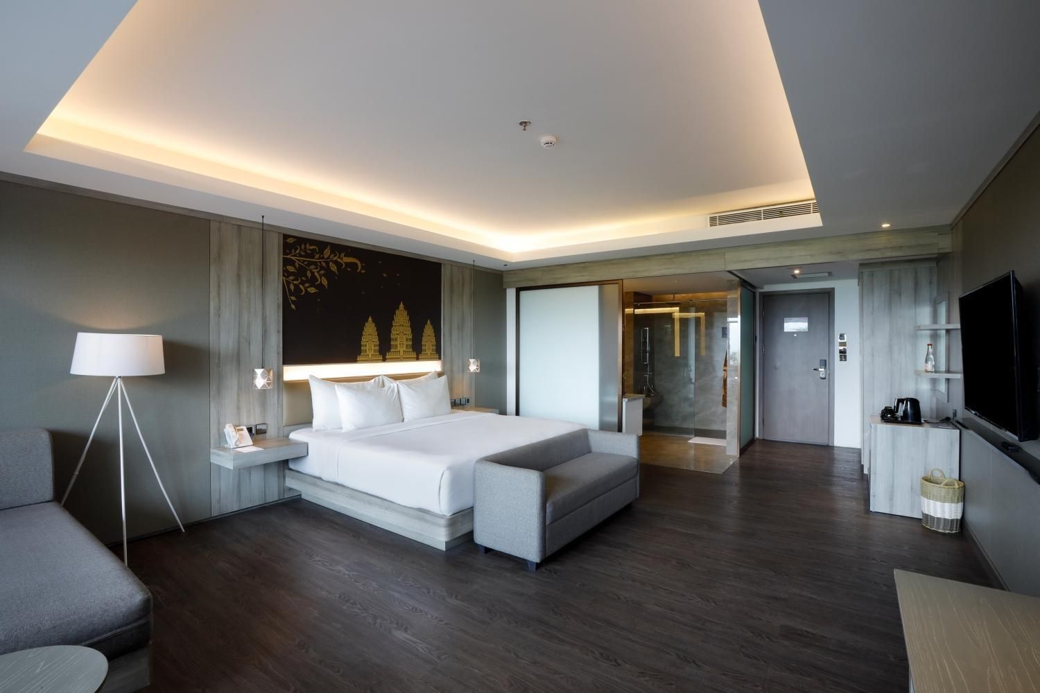Premier King Room Garden Pool Access