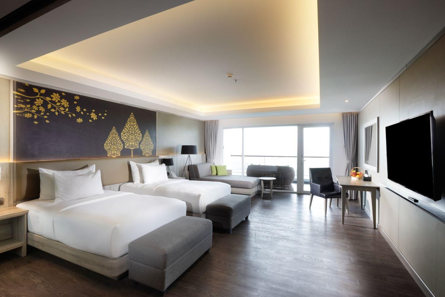 Premier Twin Room with Balcony