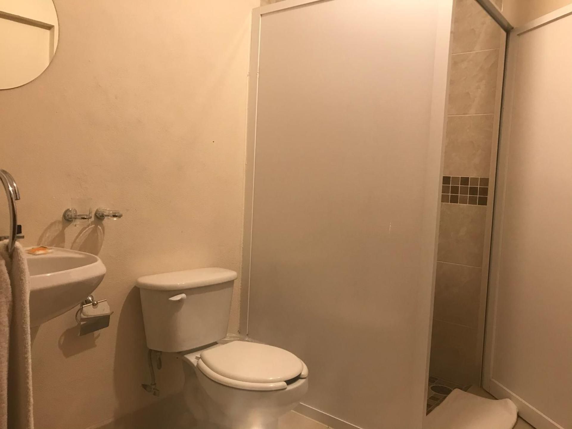 Twin Room with Private Bathroom