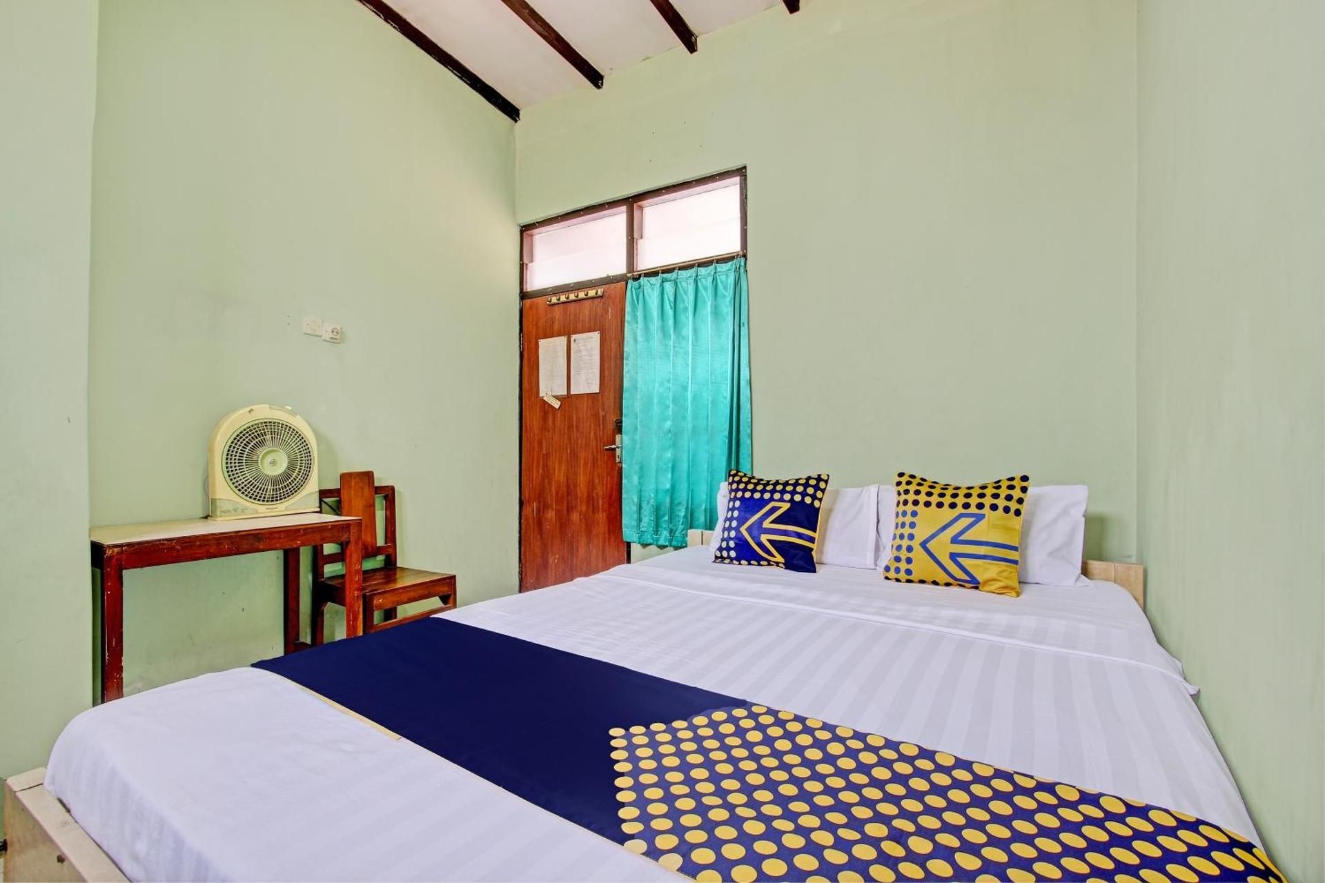 Double Room without Air Conditioning